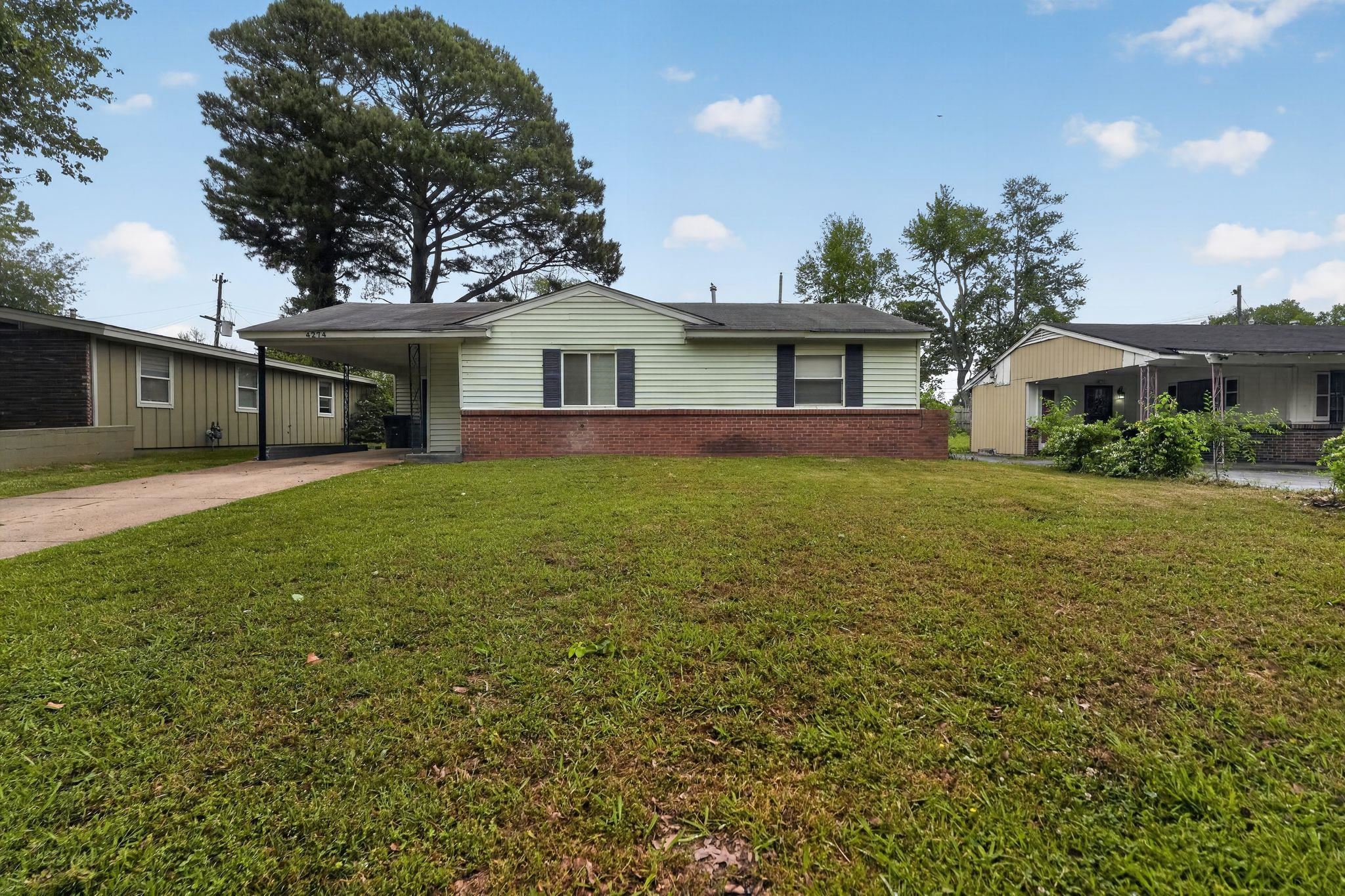 4274 Deerland St Property Photo 8