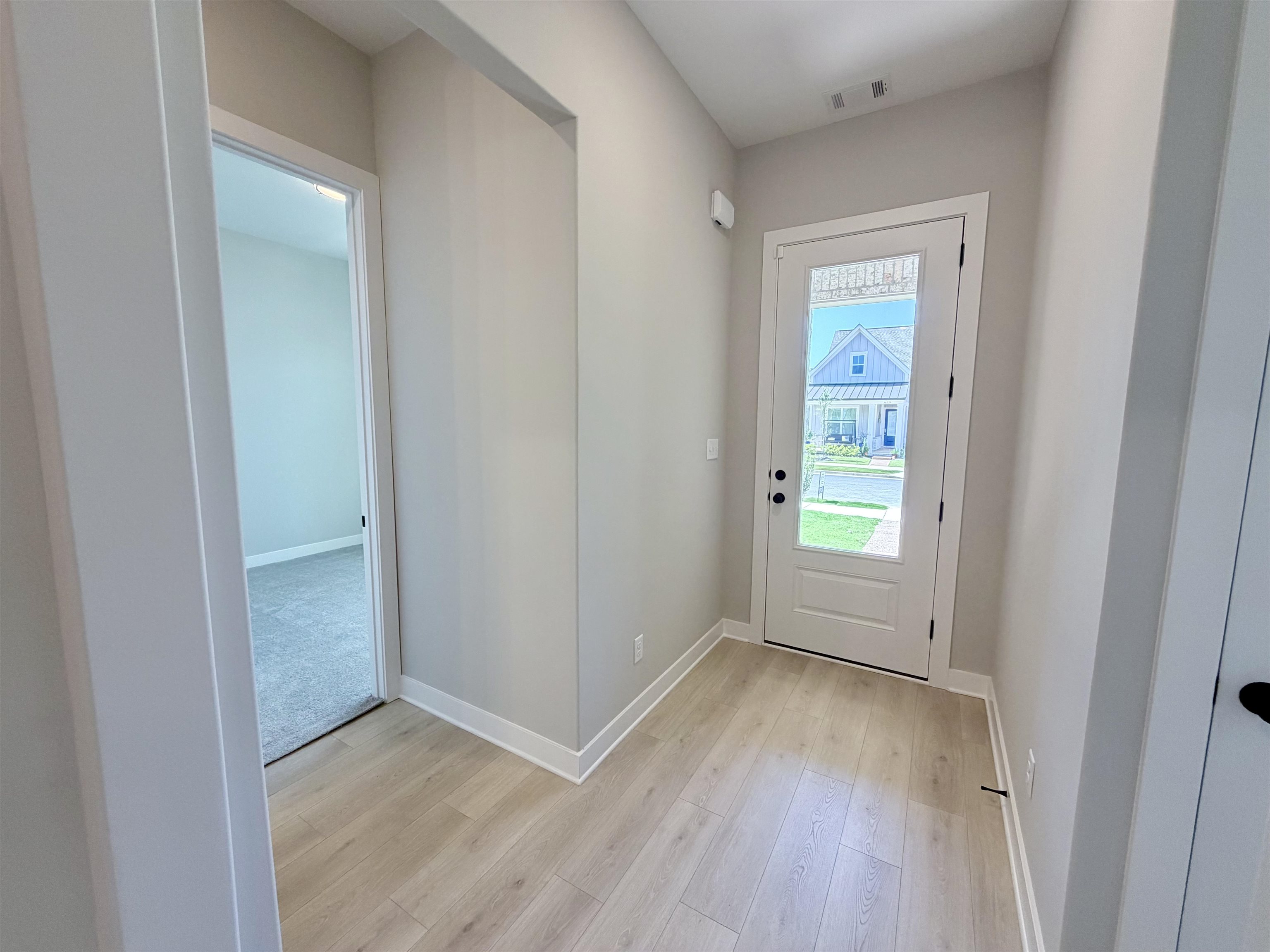 10230 Louanne Dr Property Photo 3
