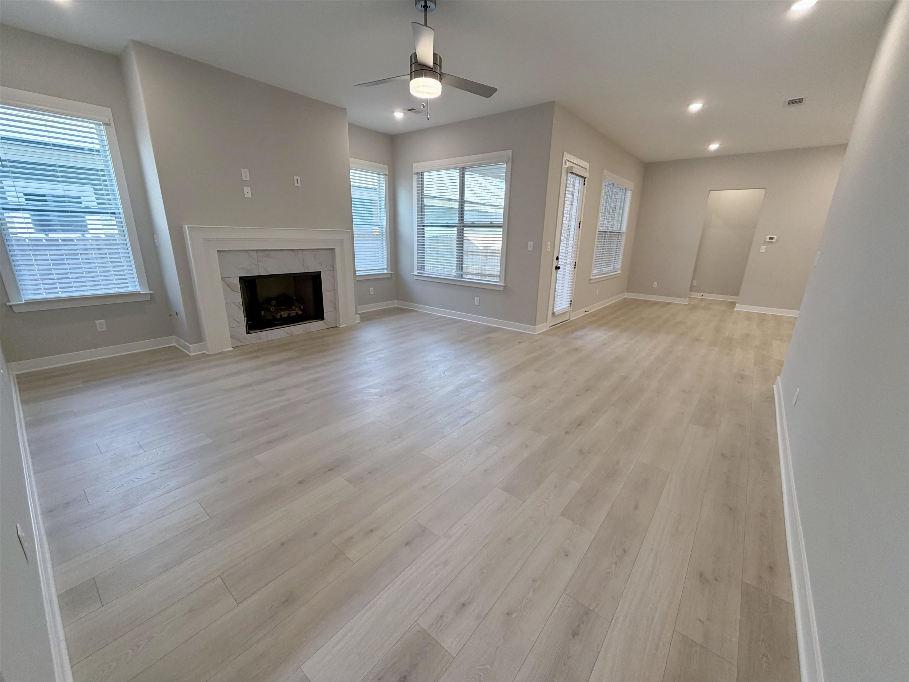 10230 Louanne Dr Property Photo 4