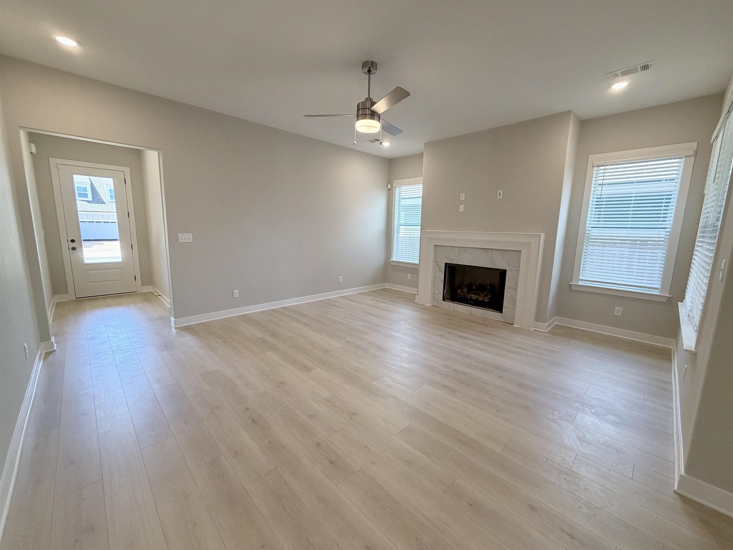 10230 Louanne Dr Property Photo 5