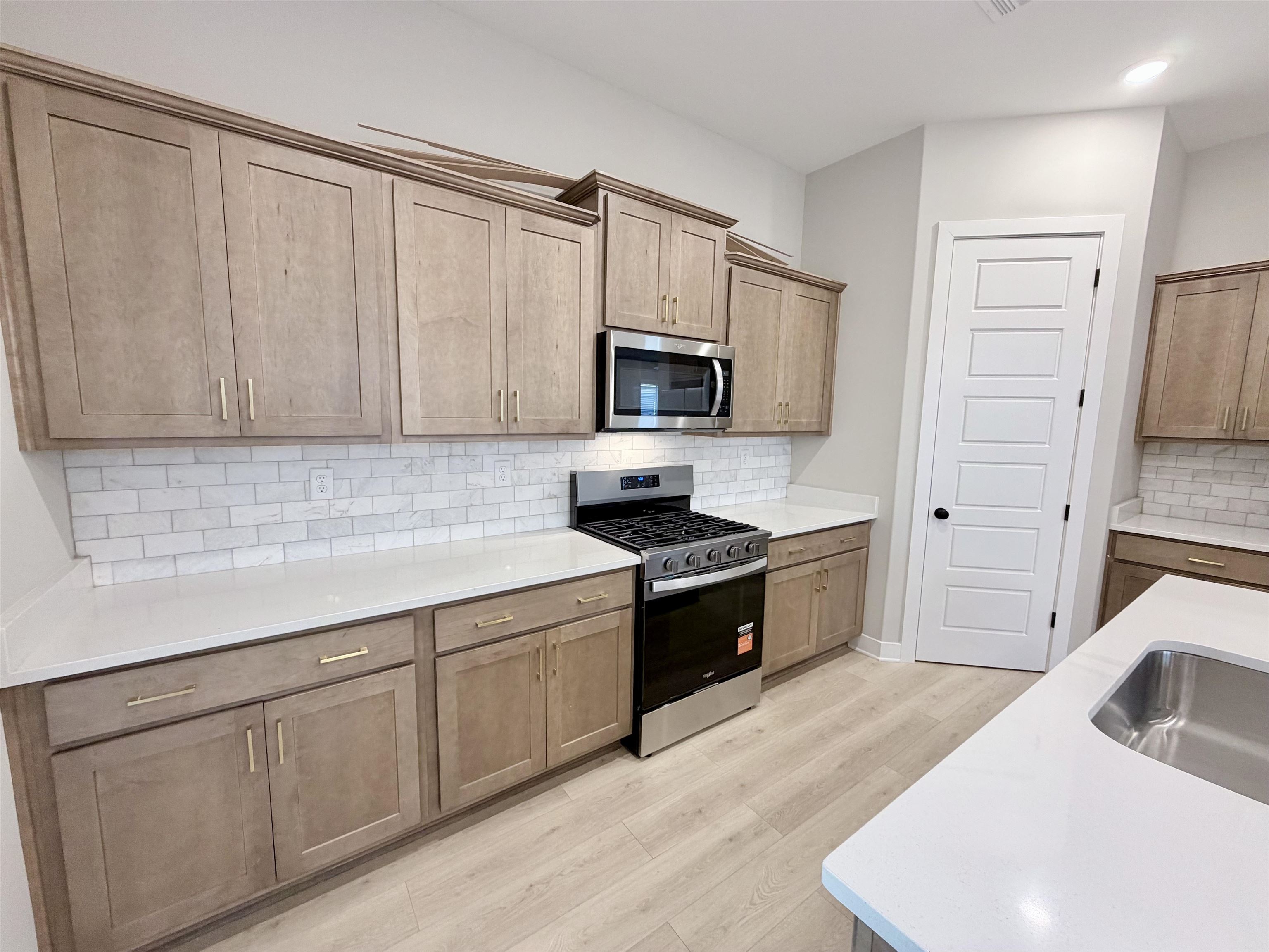10230 Louanne Dr Property Photo 7