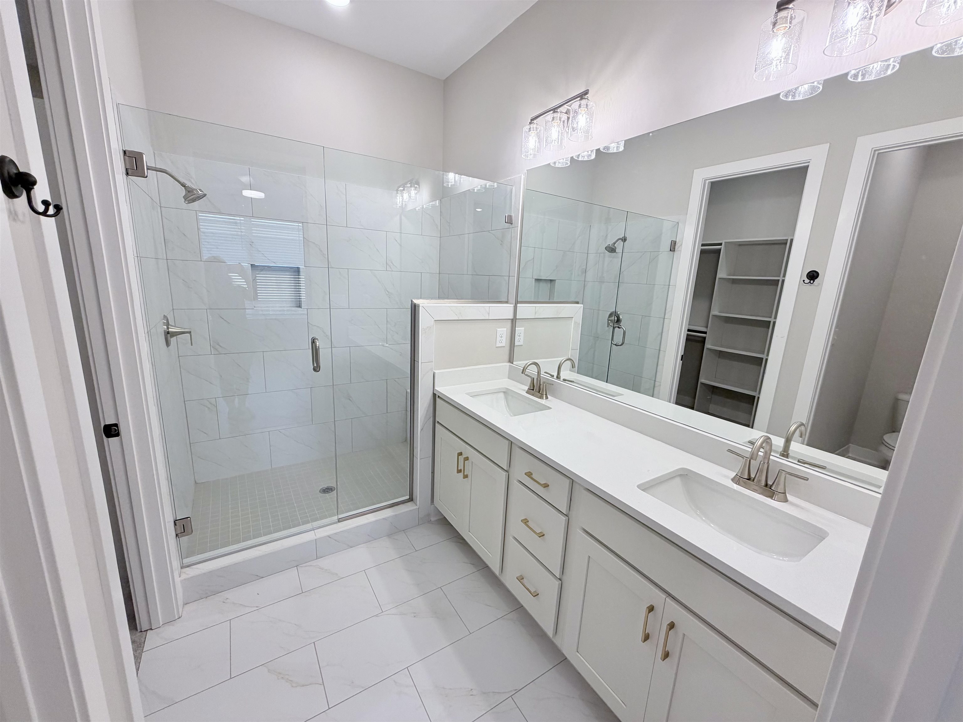 10230 Louanne Dr Property Photo 19
