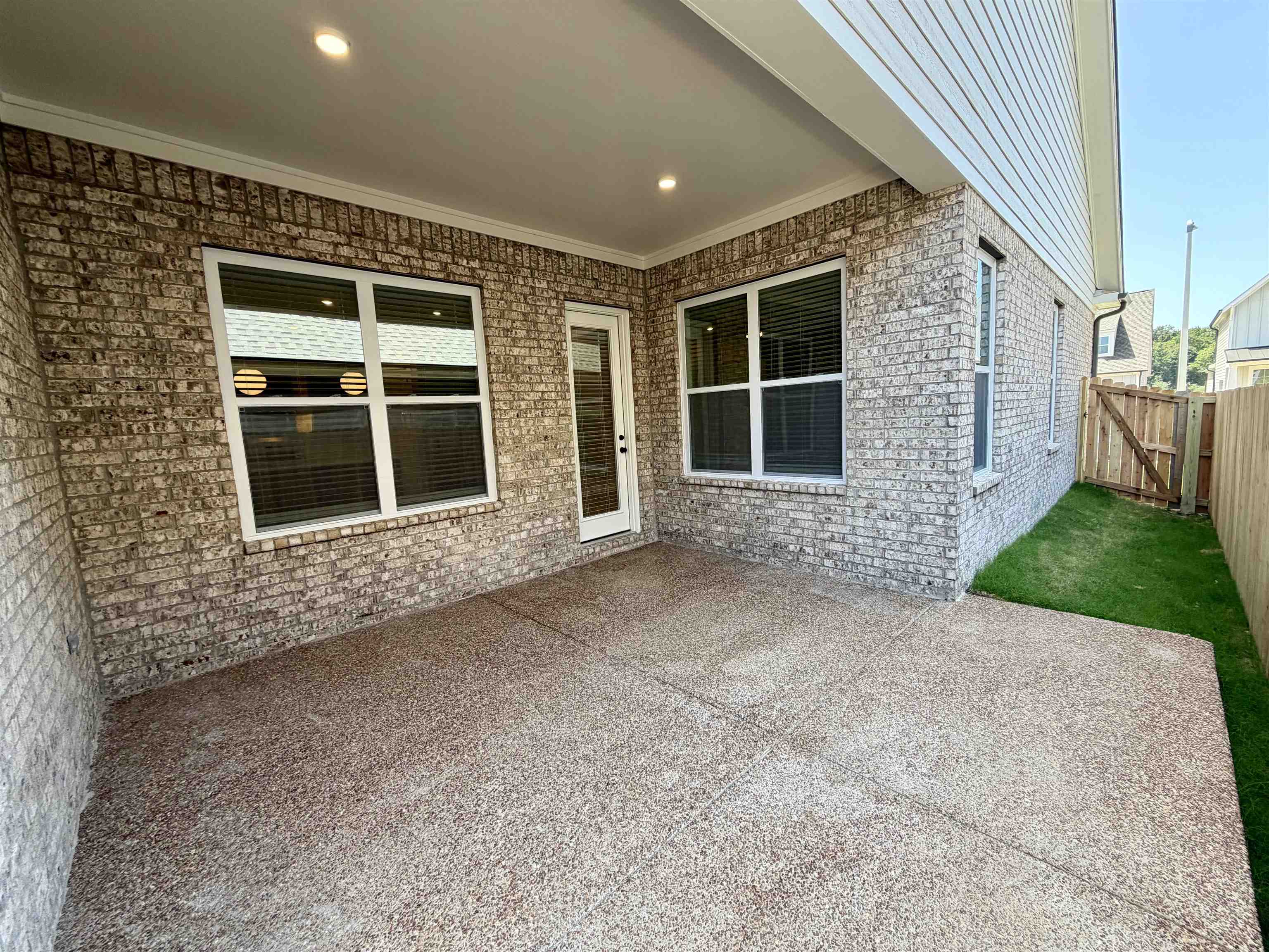 10230 Louanne Dr Property Photo 28