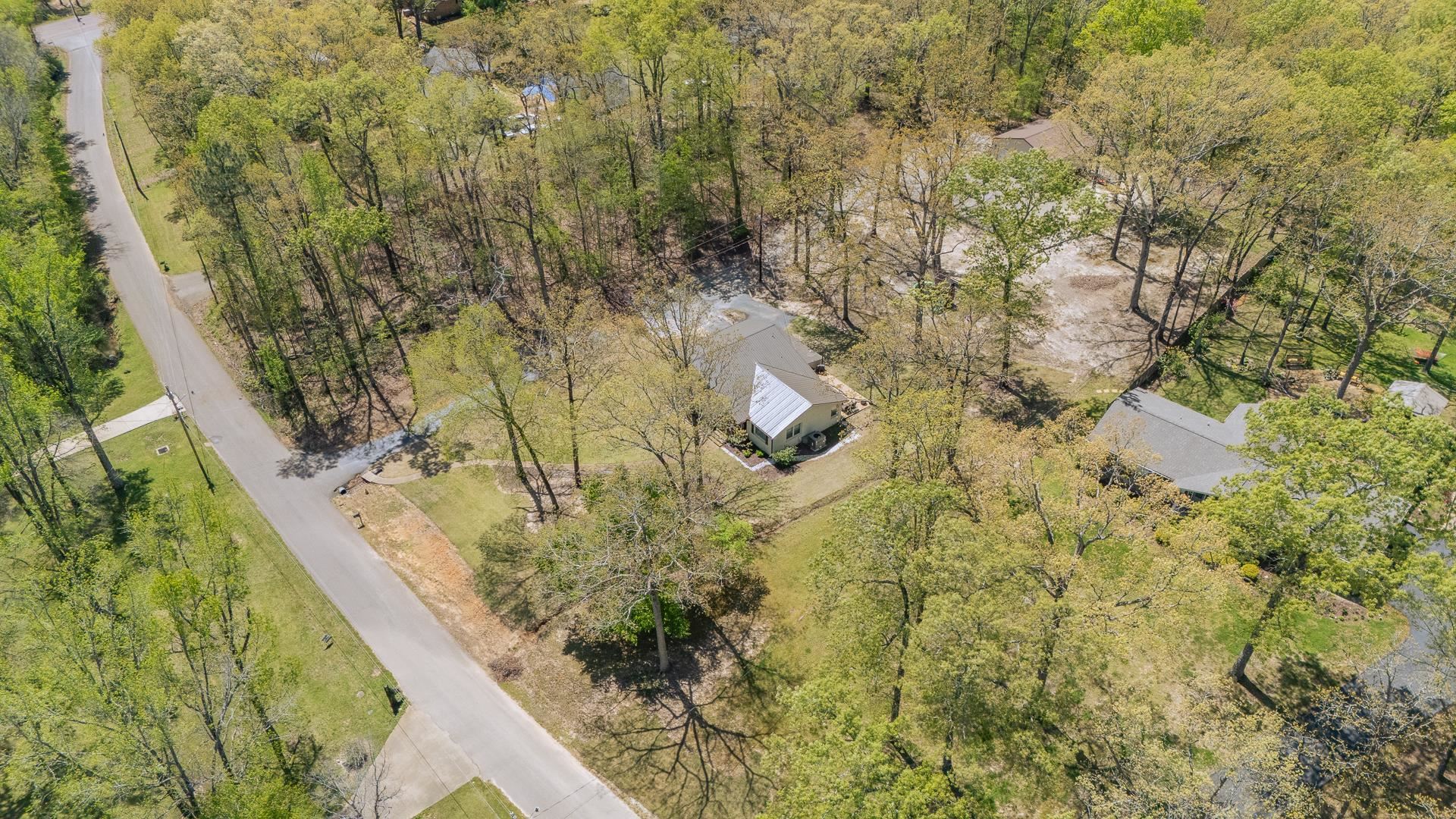 180 Horner Dr Property Photo 37
