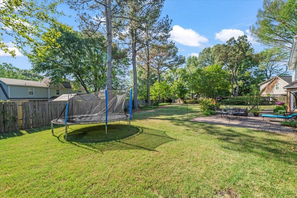 415 E Valleywood Cv Property Photo 4