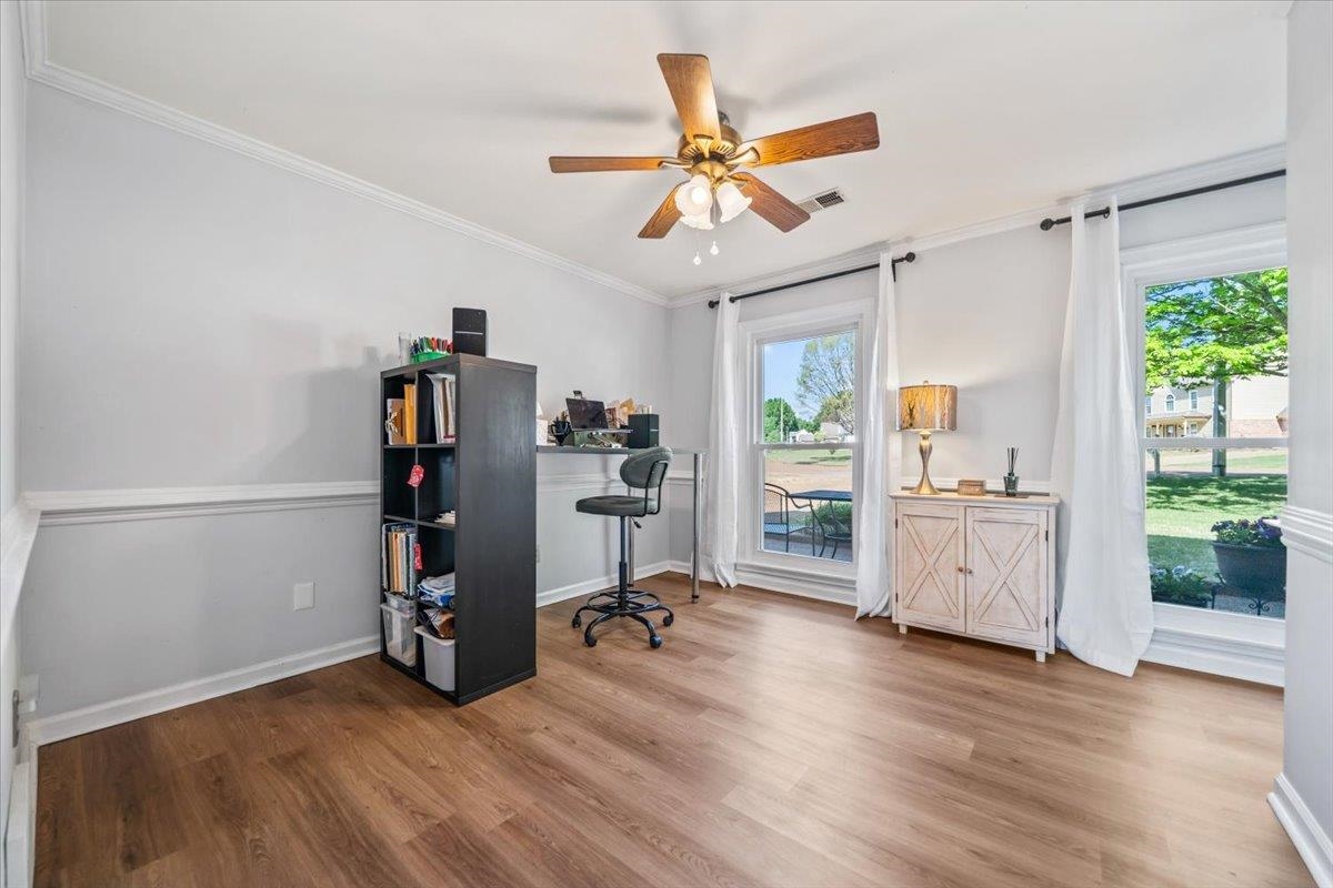 415 E Valleywood Cv Property Photo 15