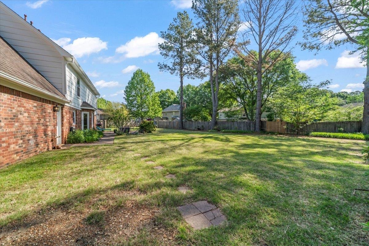 415 E Valleywood Cv Property Photo 25