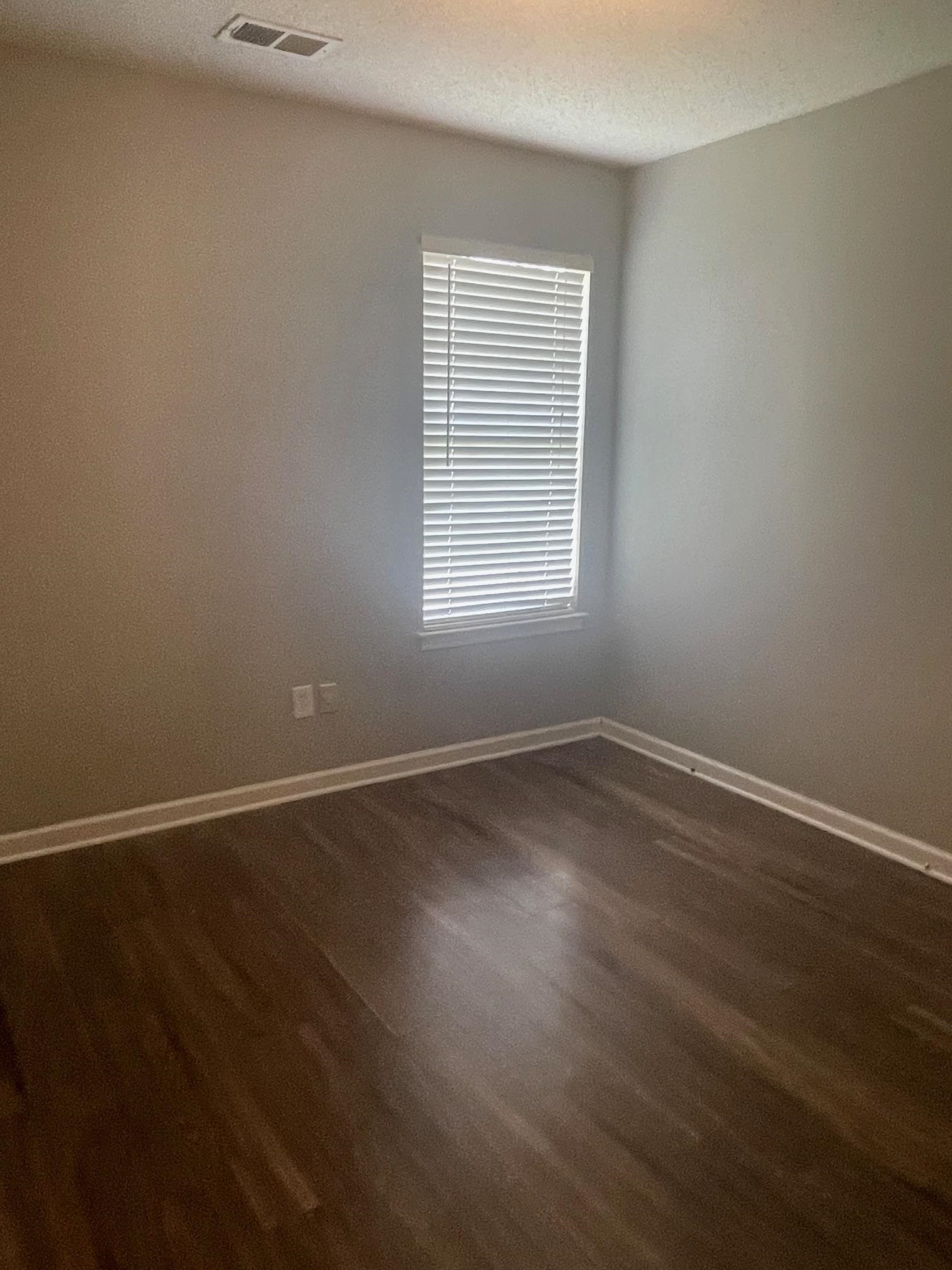 7068 Millers Glen Way Property Photo 5