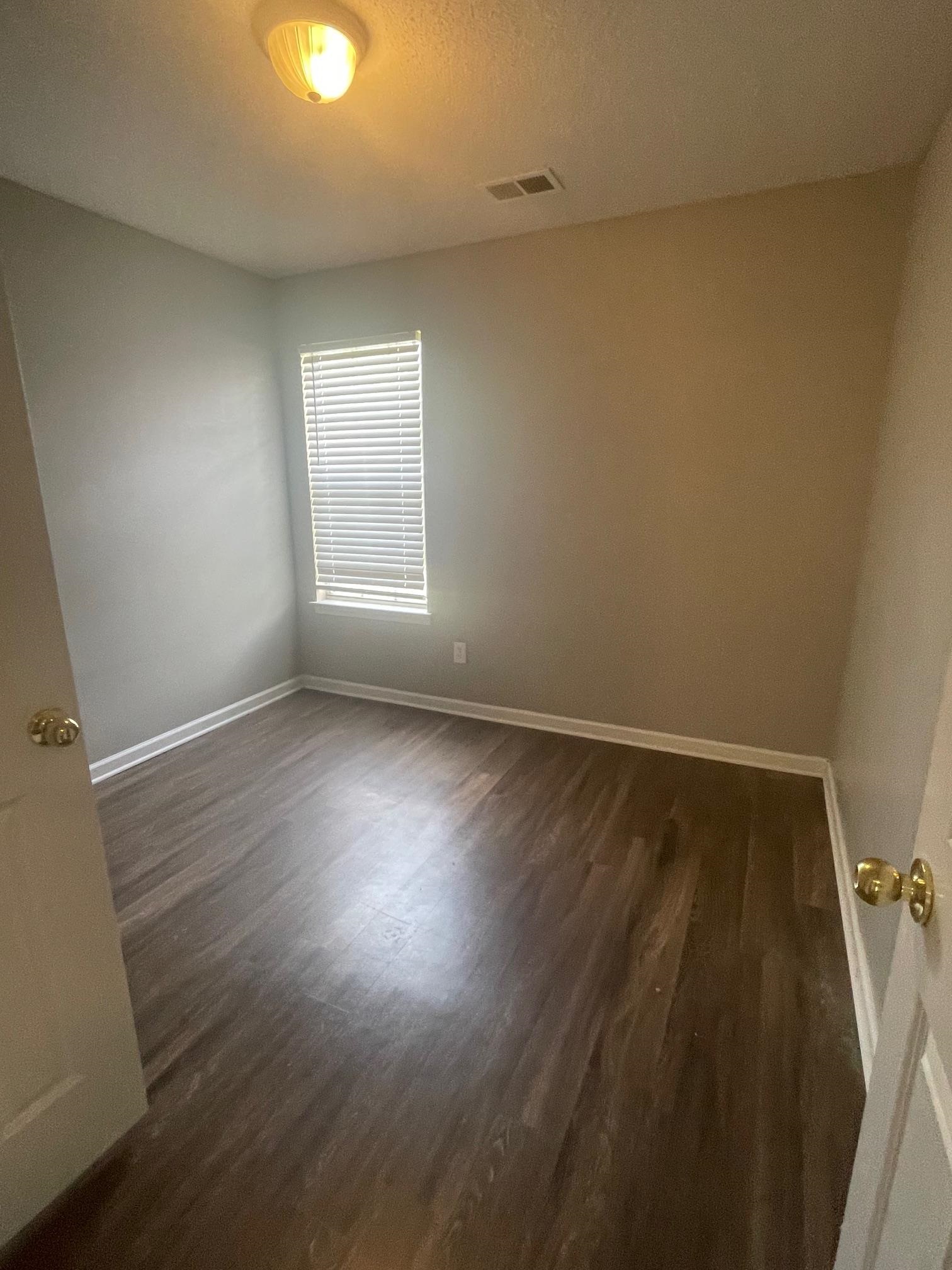 7068 Millers Glen Way Property Photo 7