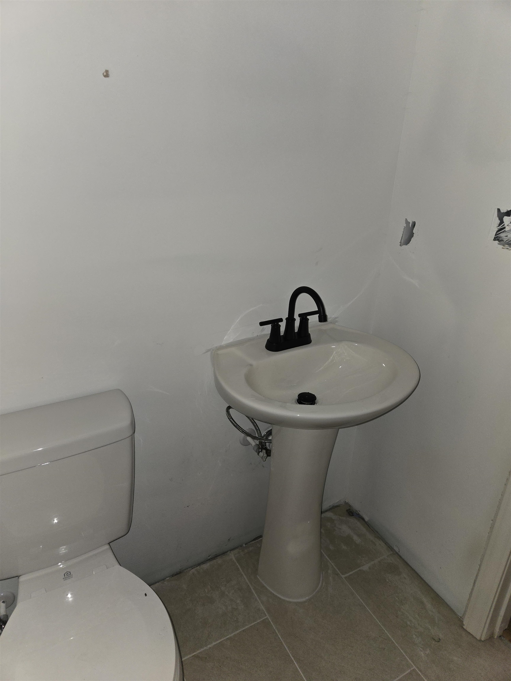 1495 Maplewood St Property Photo 9