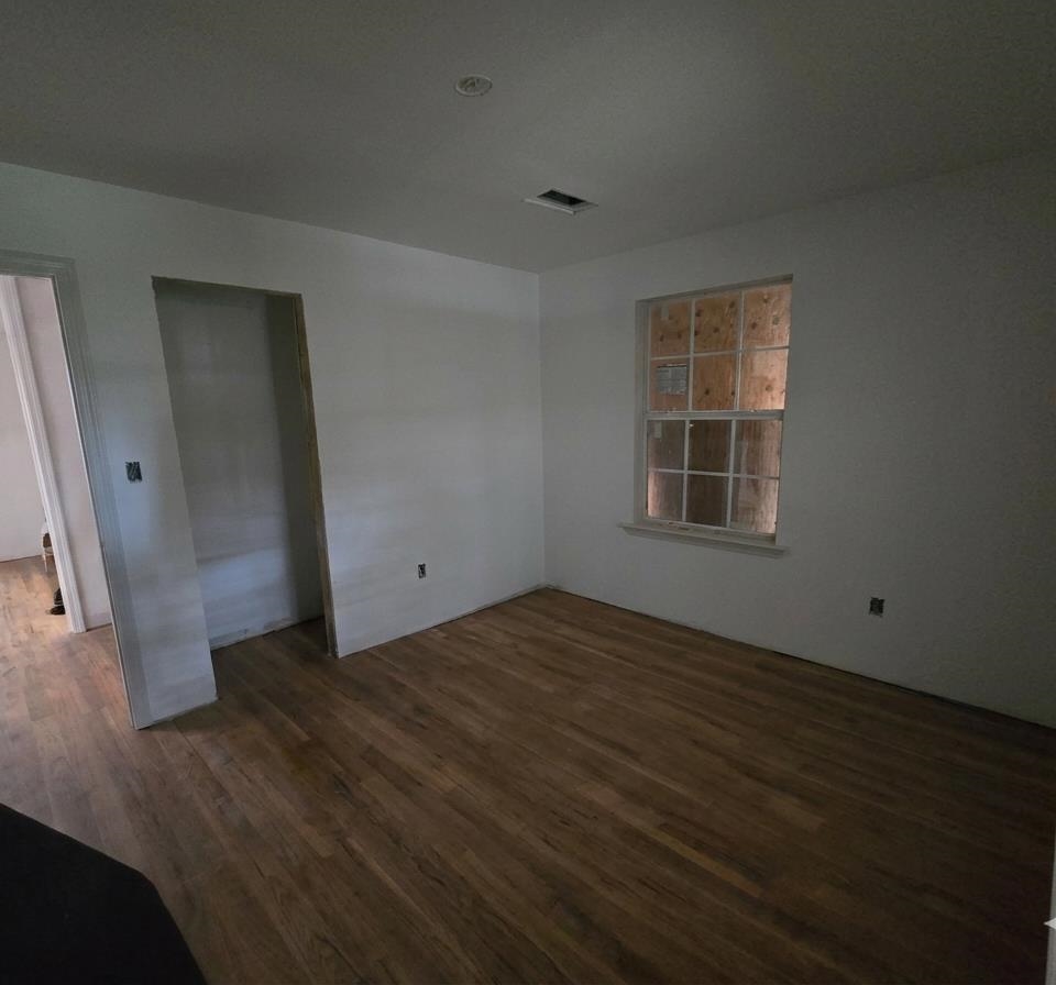 1495 Maplewood St Property Photo 12