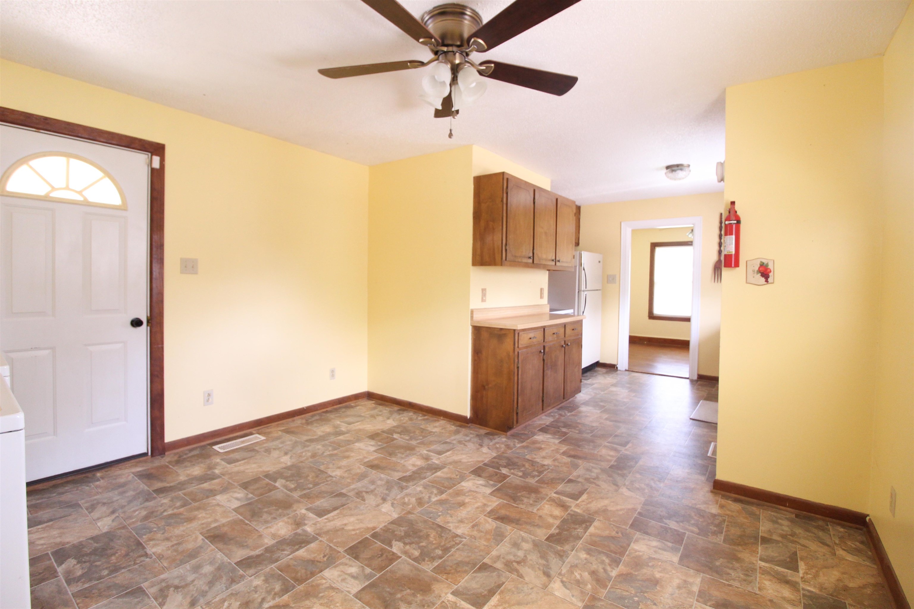 274 Joann St Property Photo 12