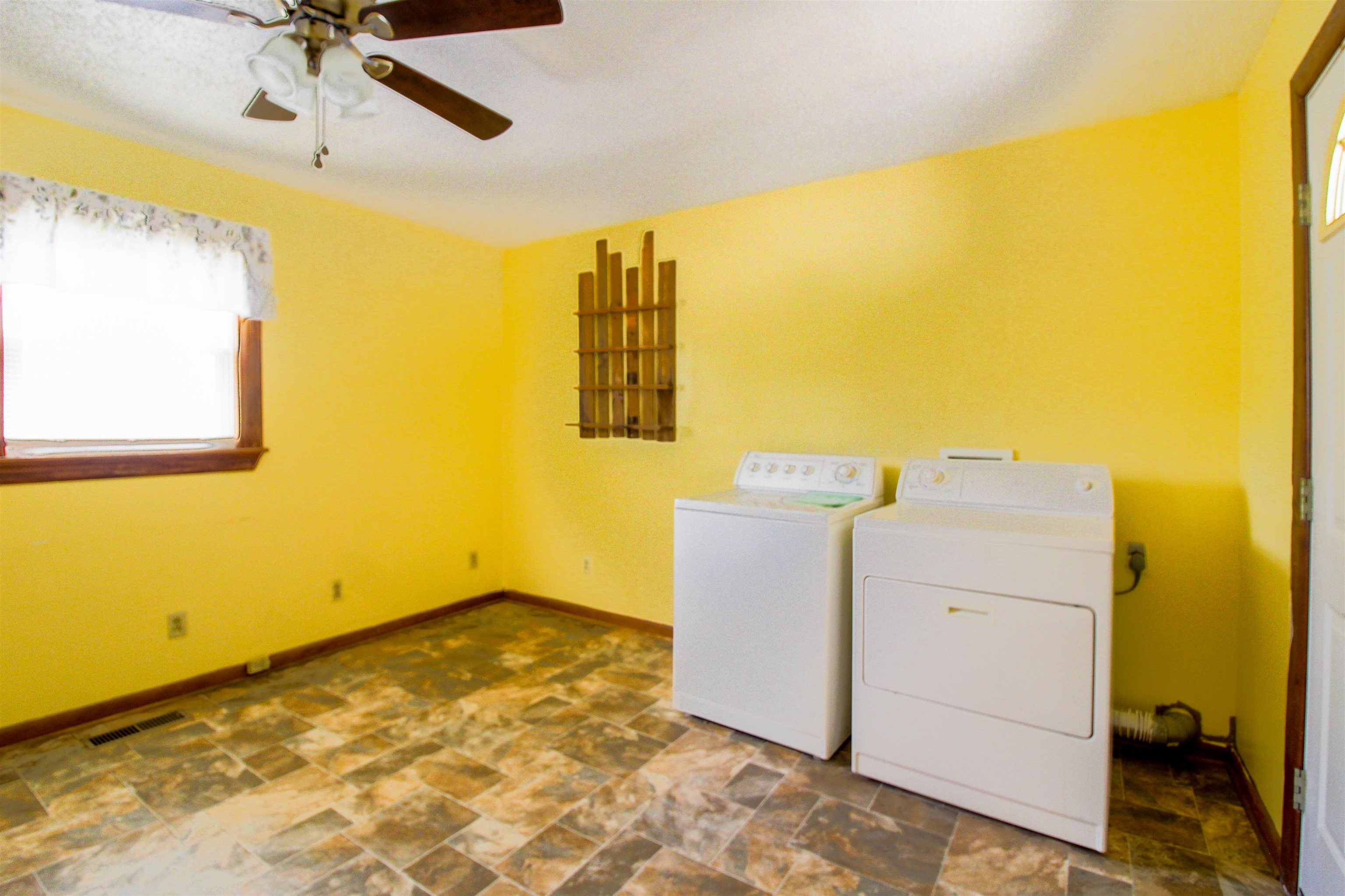 274 Joann St Property Photo 13