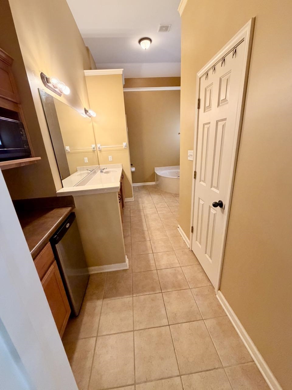 1885 Talisker Dr Property Photo 7