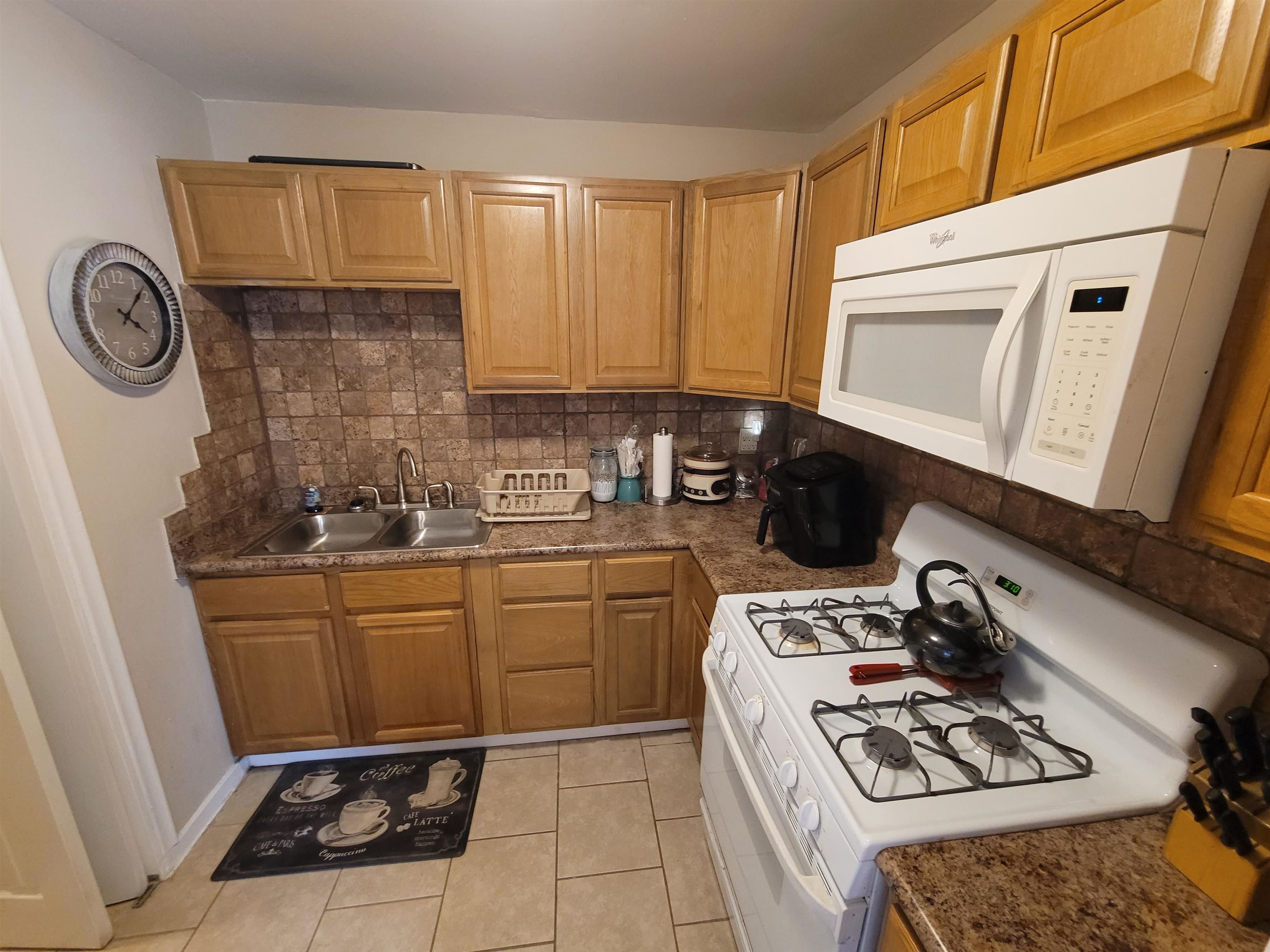 476 Jenson Rd Property Photo 21