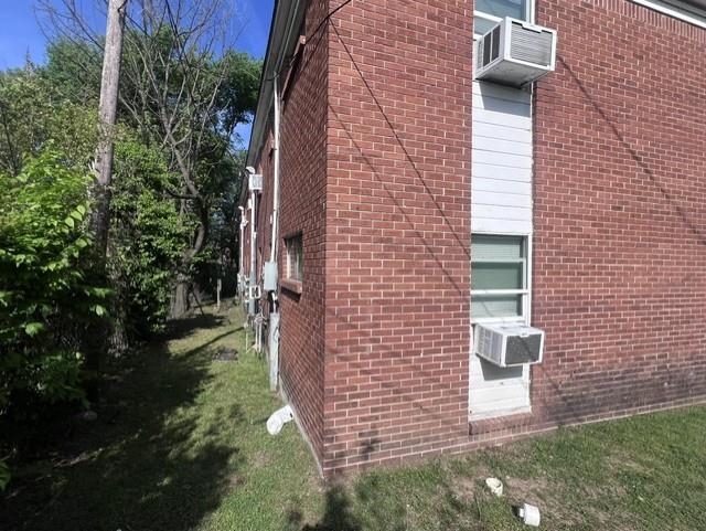 957 Wellington Ave Property Photo 9