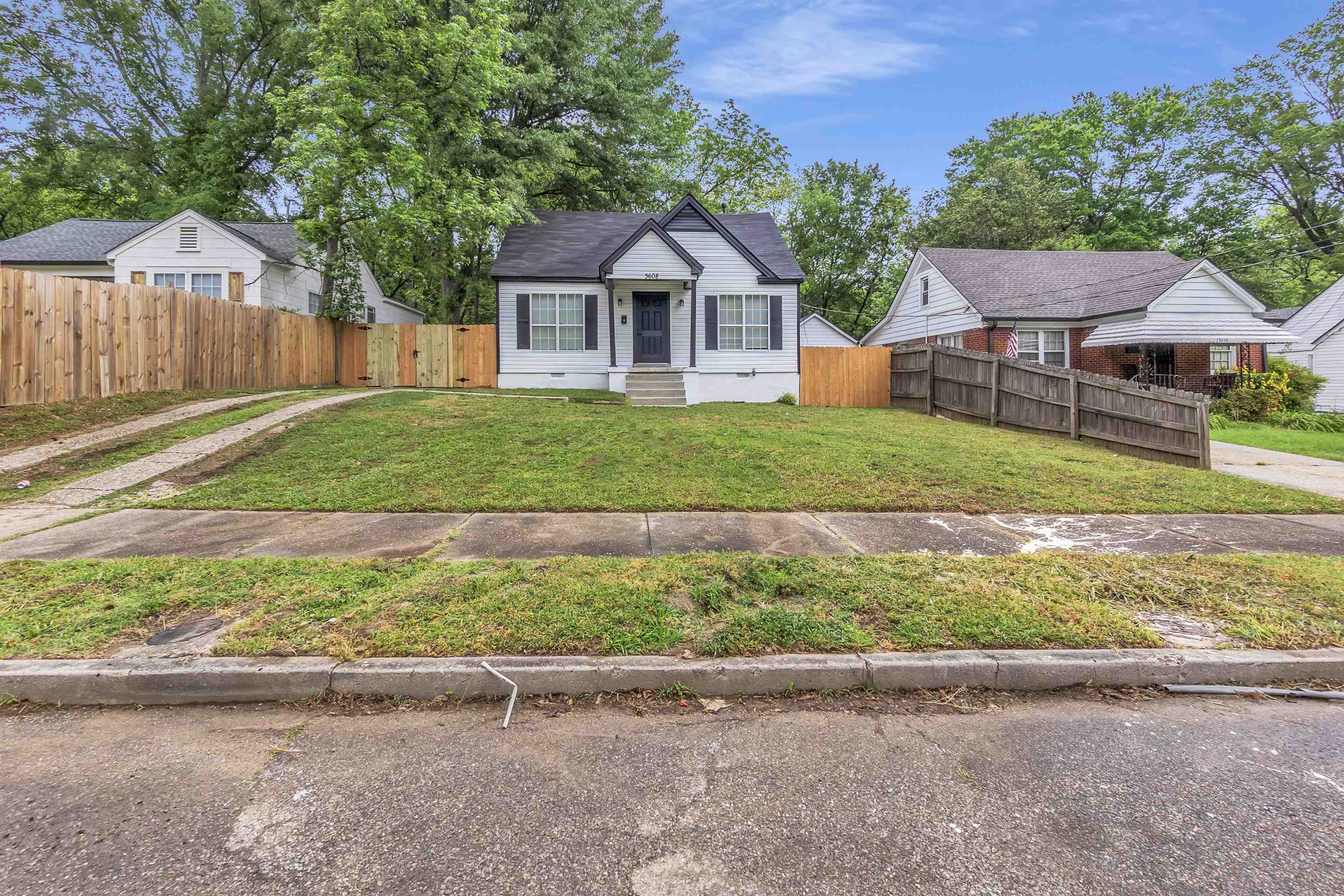 3608 Bowen Ave Property Photo 3