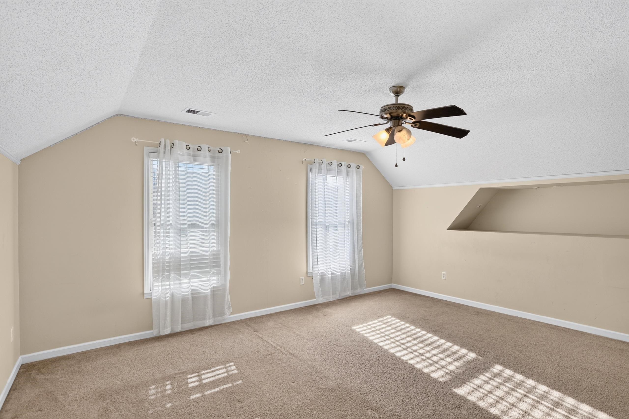 1715 Goldsmith Ct Property Photo 19