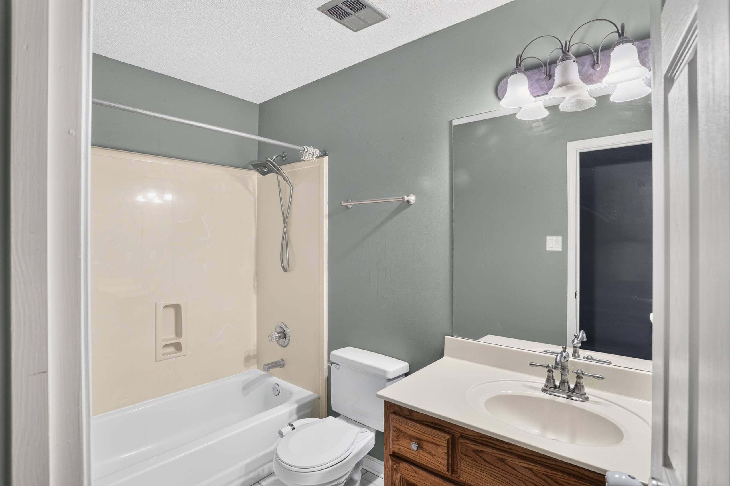 1715 Goldsmith Ct Property Photo 21