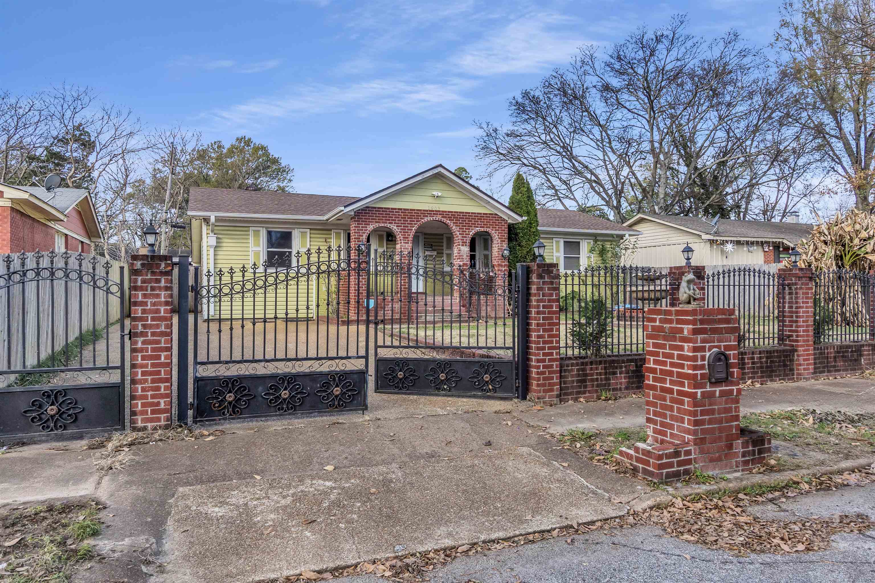 1903 Capri Rd Property Photo 2