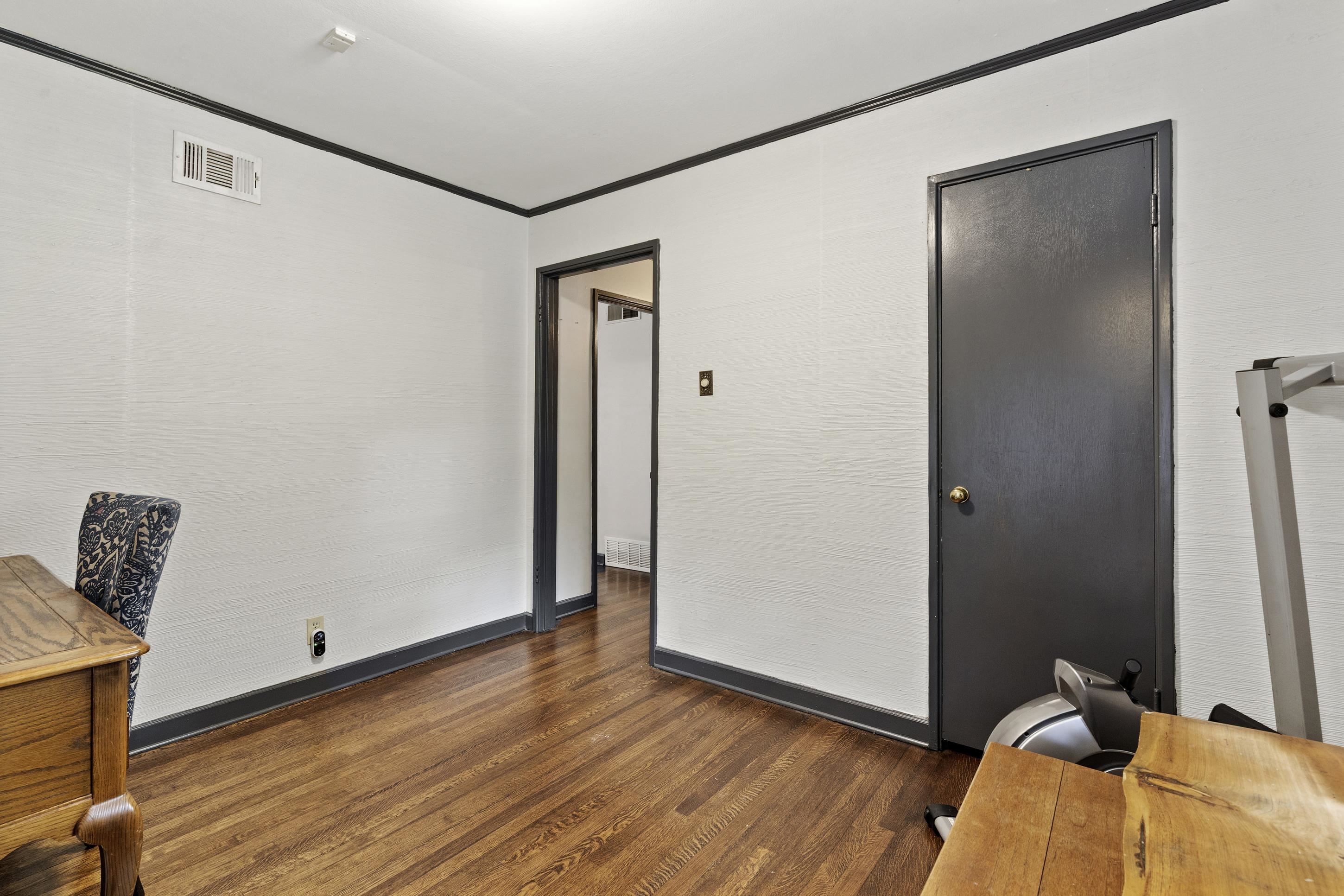 4838 Quince Rd Property Photo 12