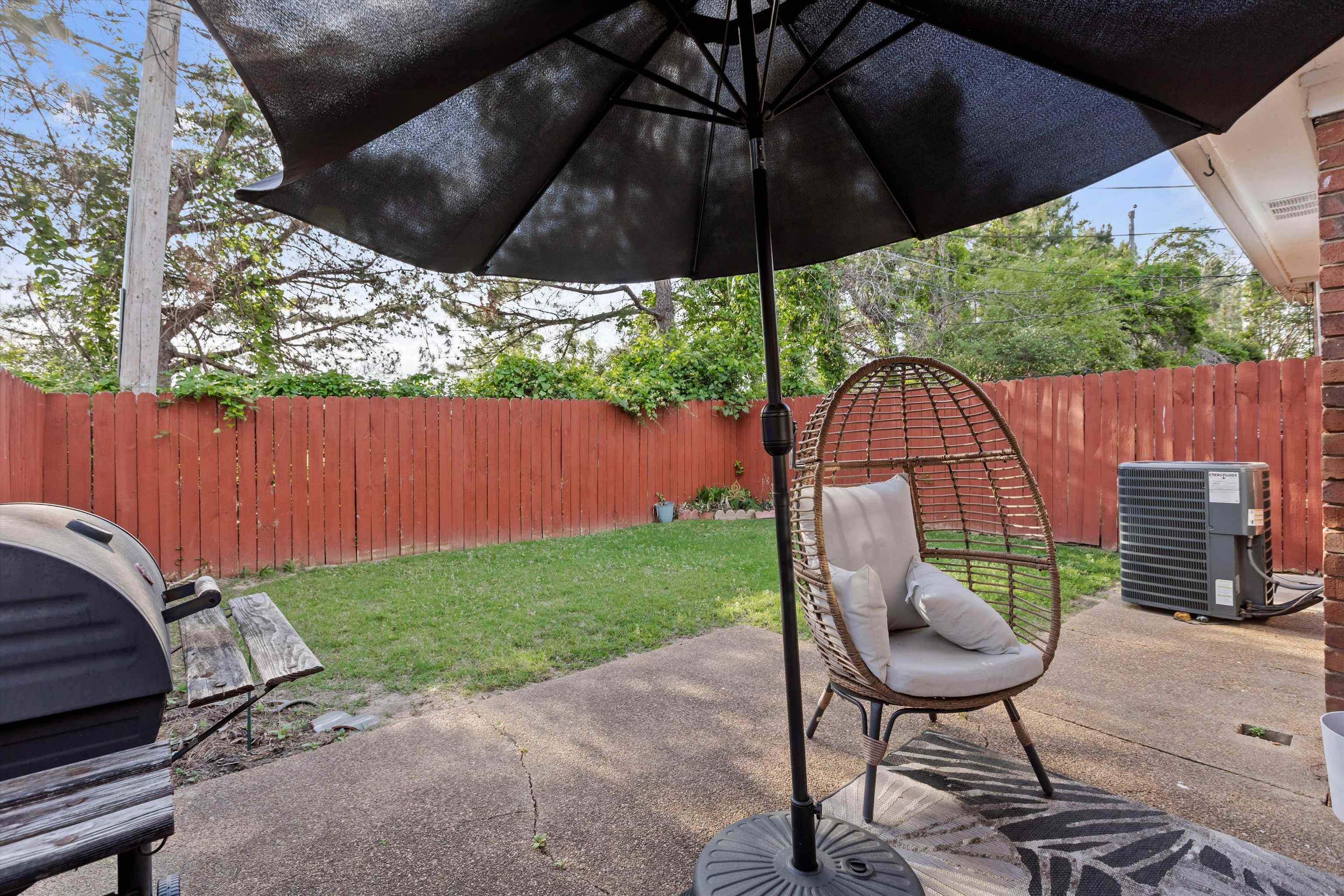 3585 Bishops Gate Dr Property Photo 13