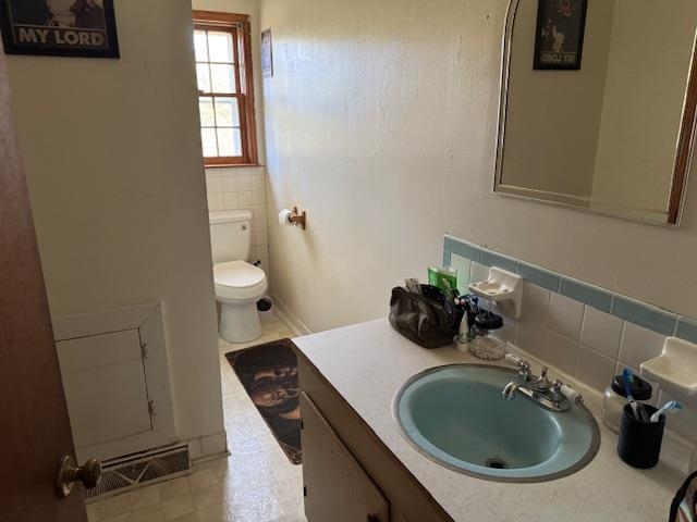 785 Lake Hardeman Rd Property Photo 9