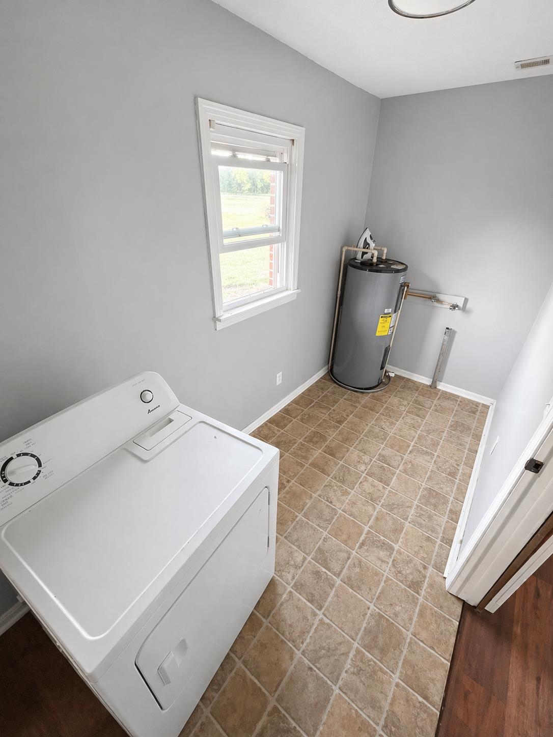 598 Gilchrist Rd Property Photo 12