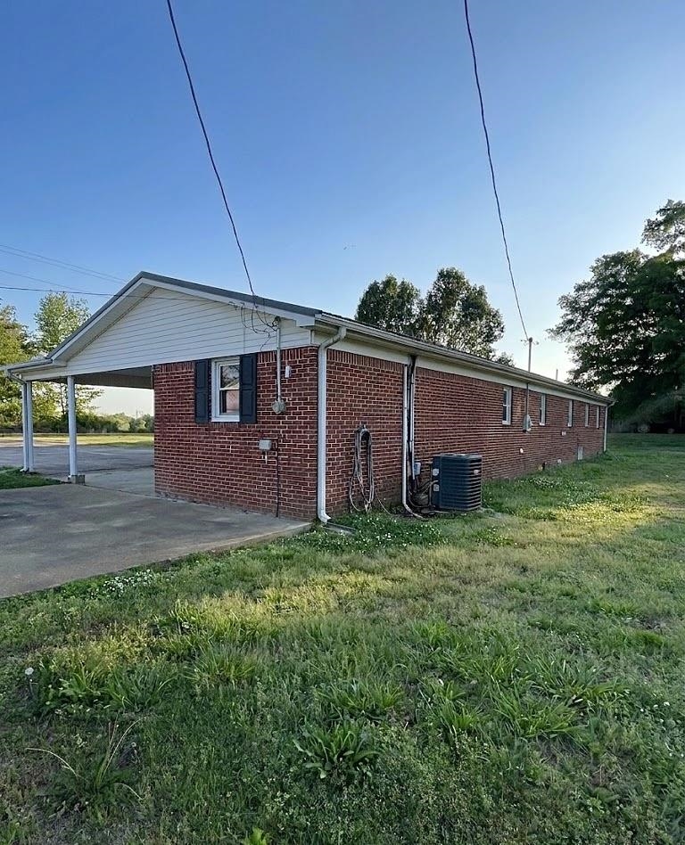 598 Gilchrist Rd Property Photo 16