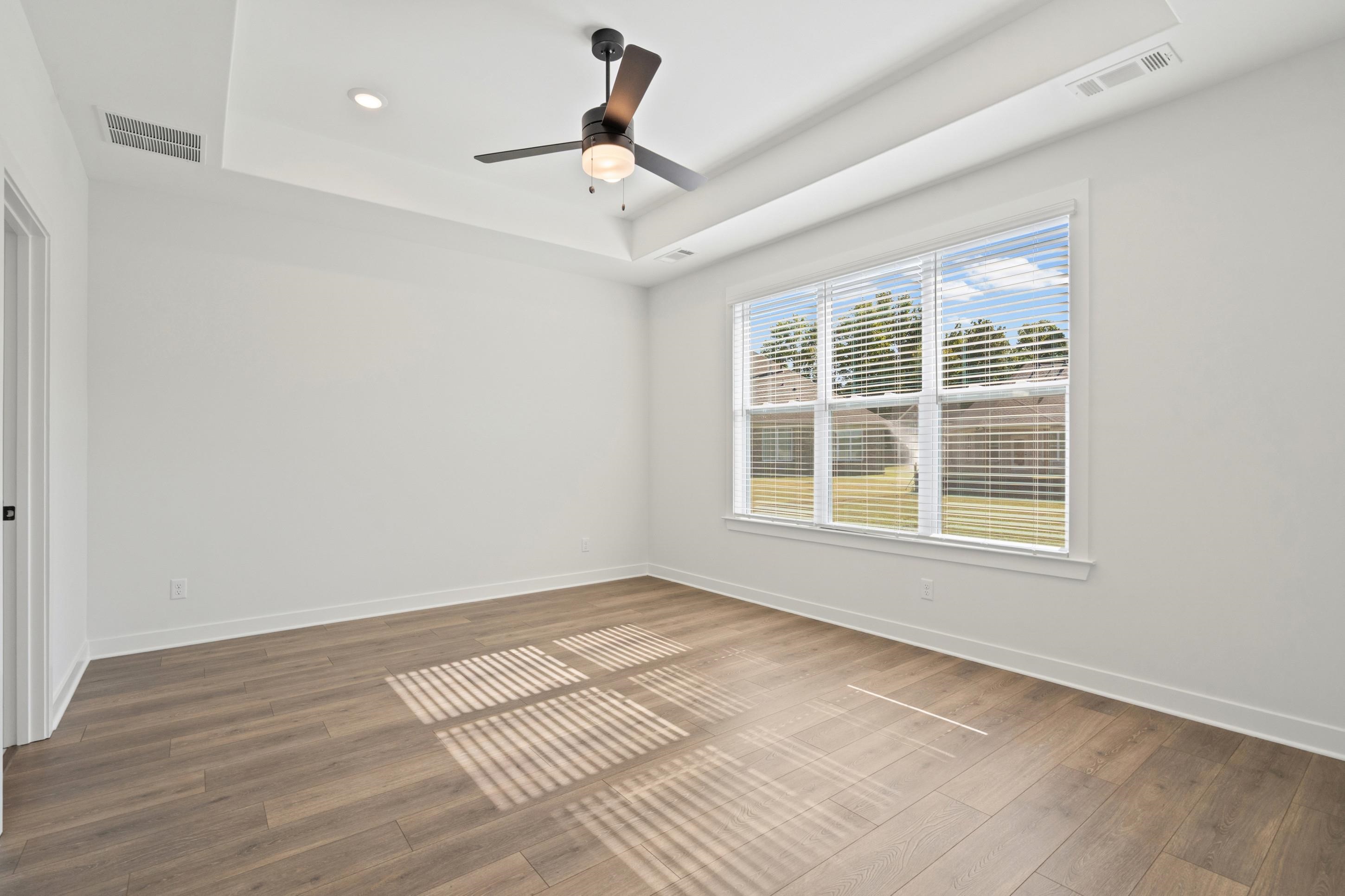 1127 Green Meadows Blvd Property Photo 14