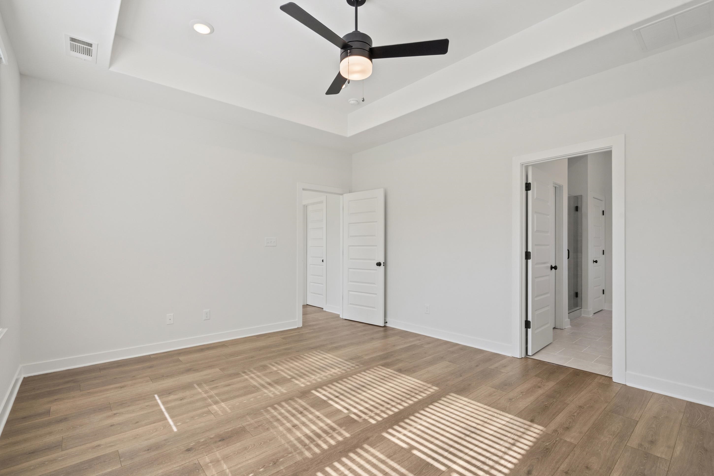 1127 Green Meadows Blvd Property Photo 15