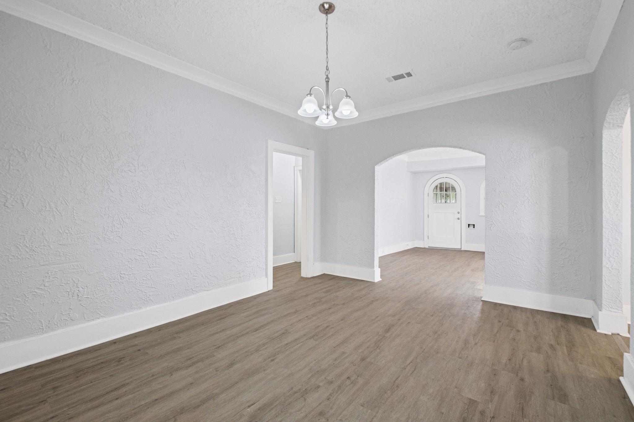 1024 Maury St Property Photo 7