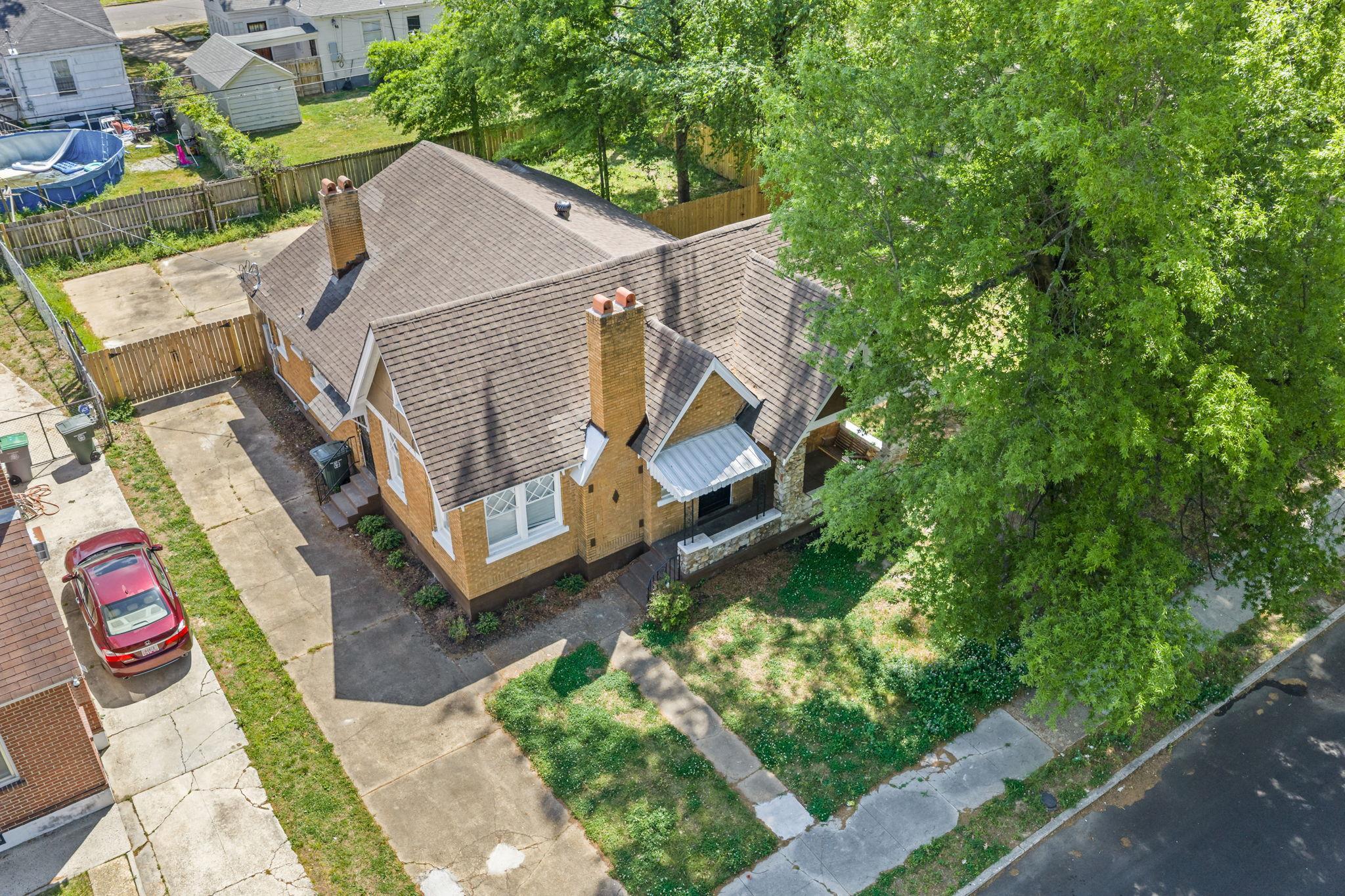 1024 Maury St Property Photo 20