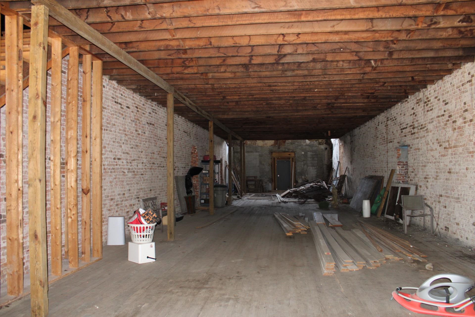120 N Jefferson St Property Photo 13