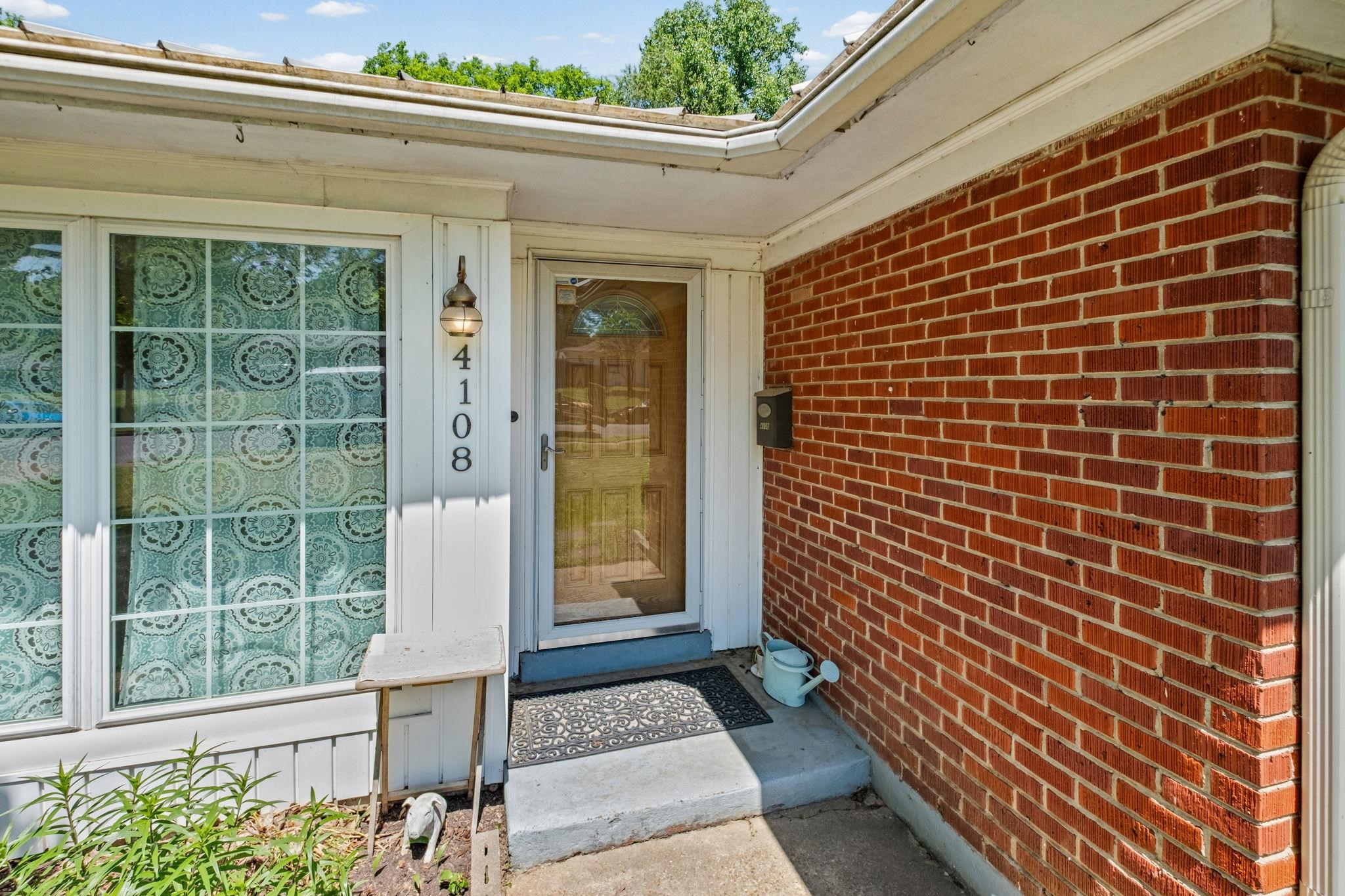4108 Hilldale Ave Property Photo 2