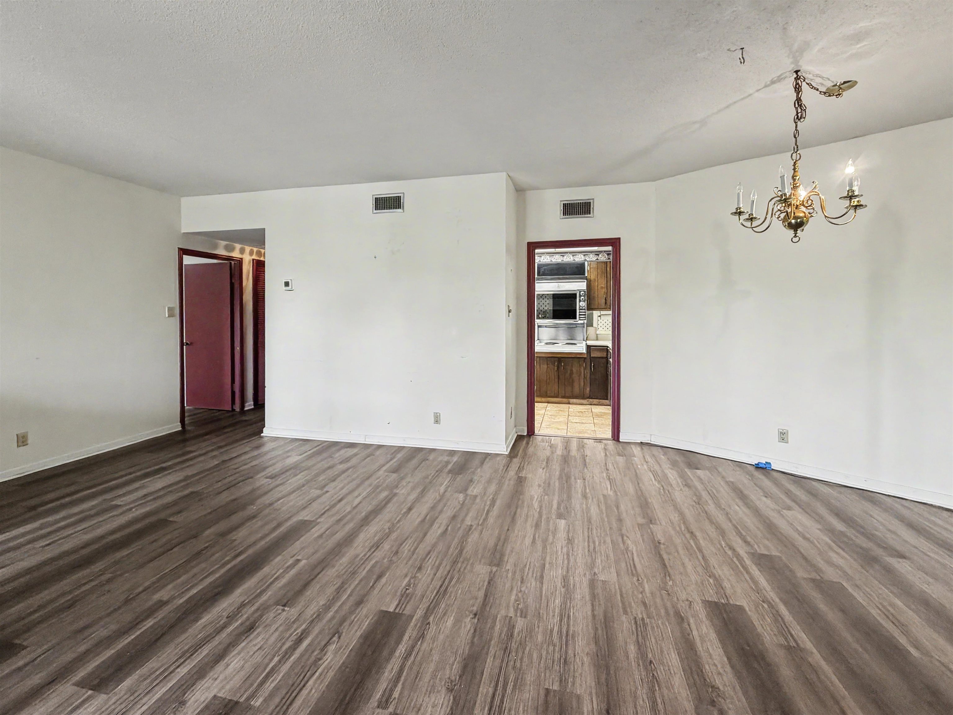 475 N Highland St 7j Property Photo 7