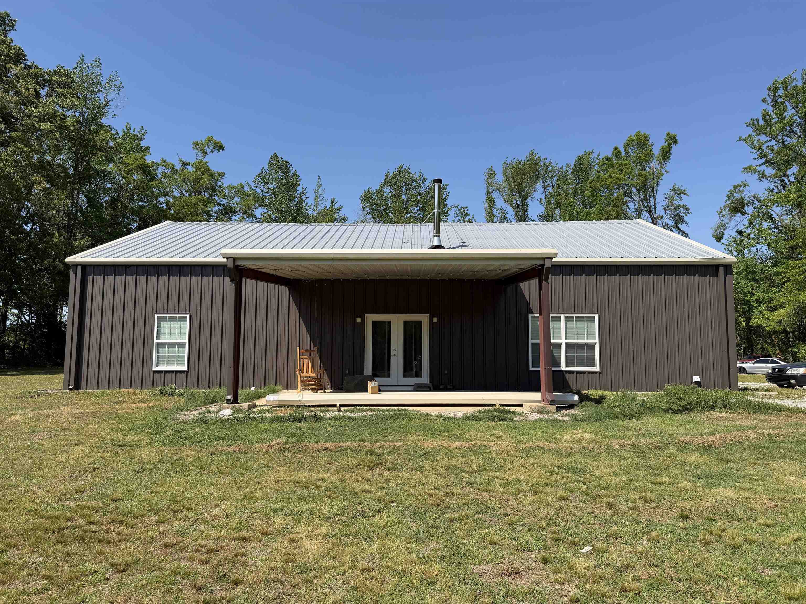 710 Harlon Iron Rd Property Photo 3