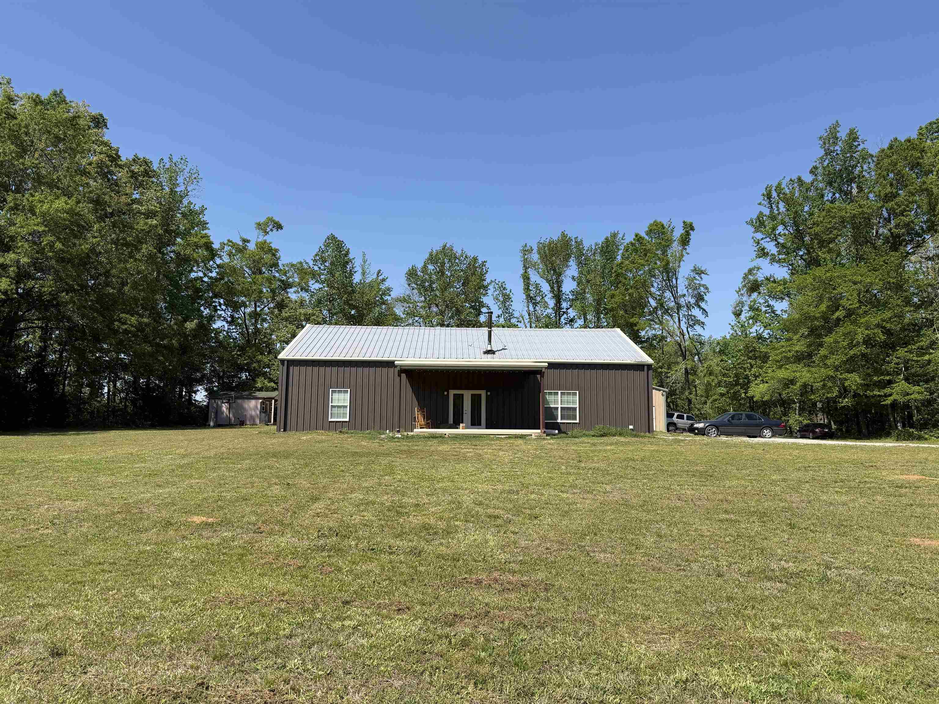 710 Harlon Iron Rd Property Photo 8