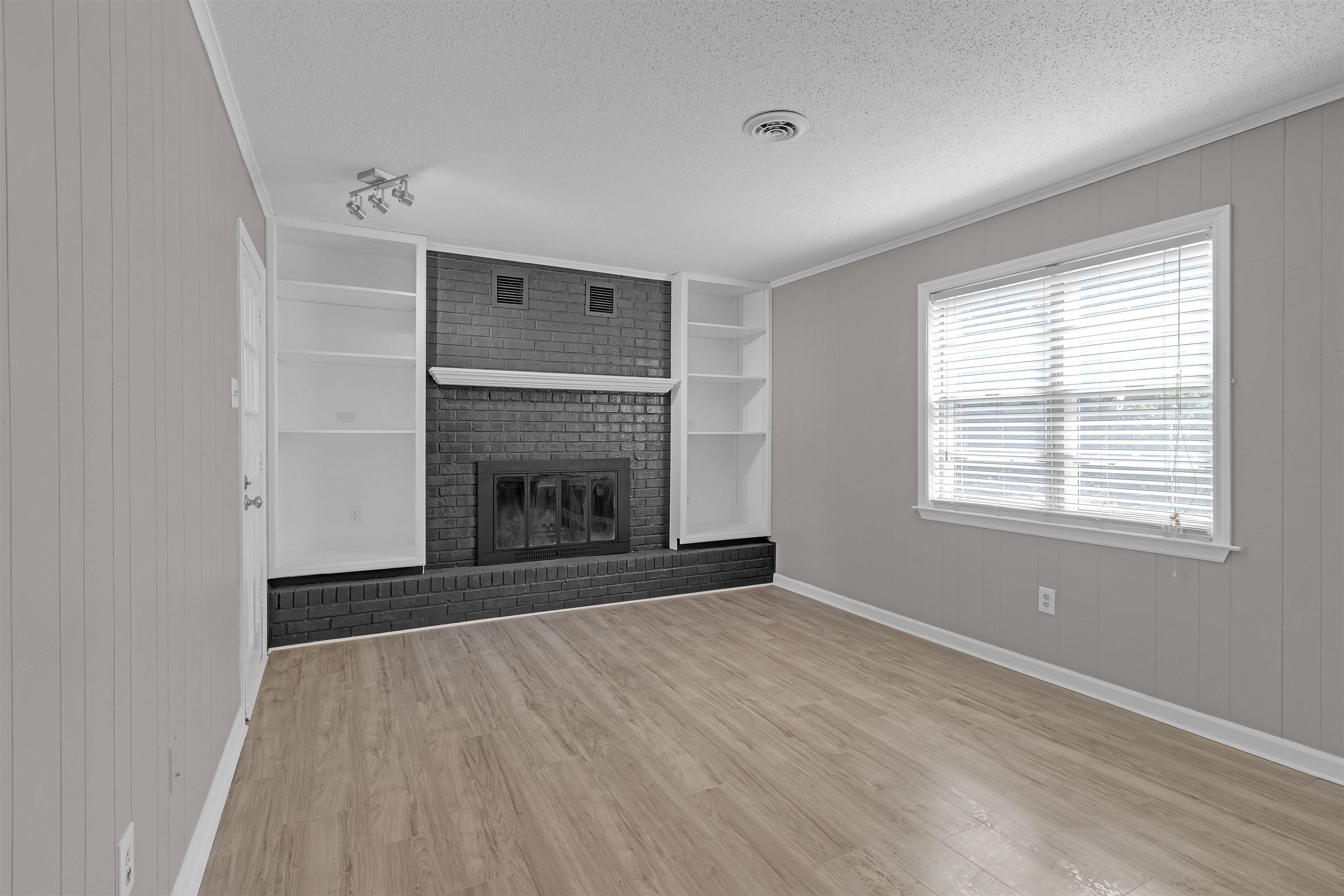 4022 Chinaberry Cv Property Photo 10