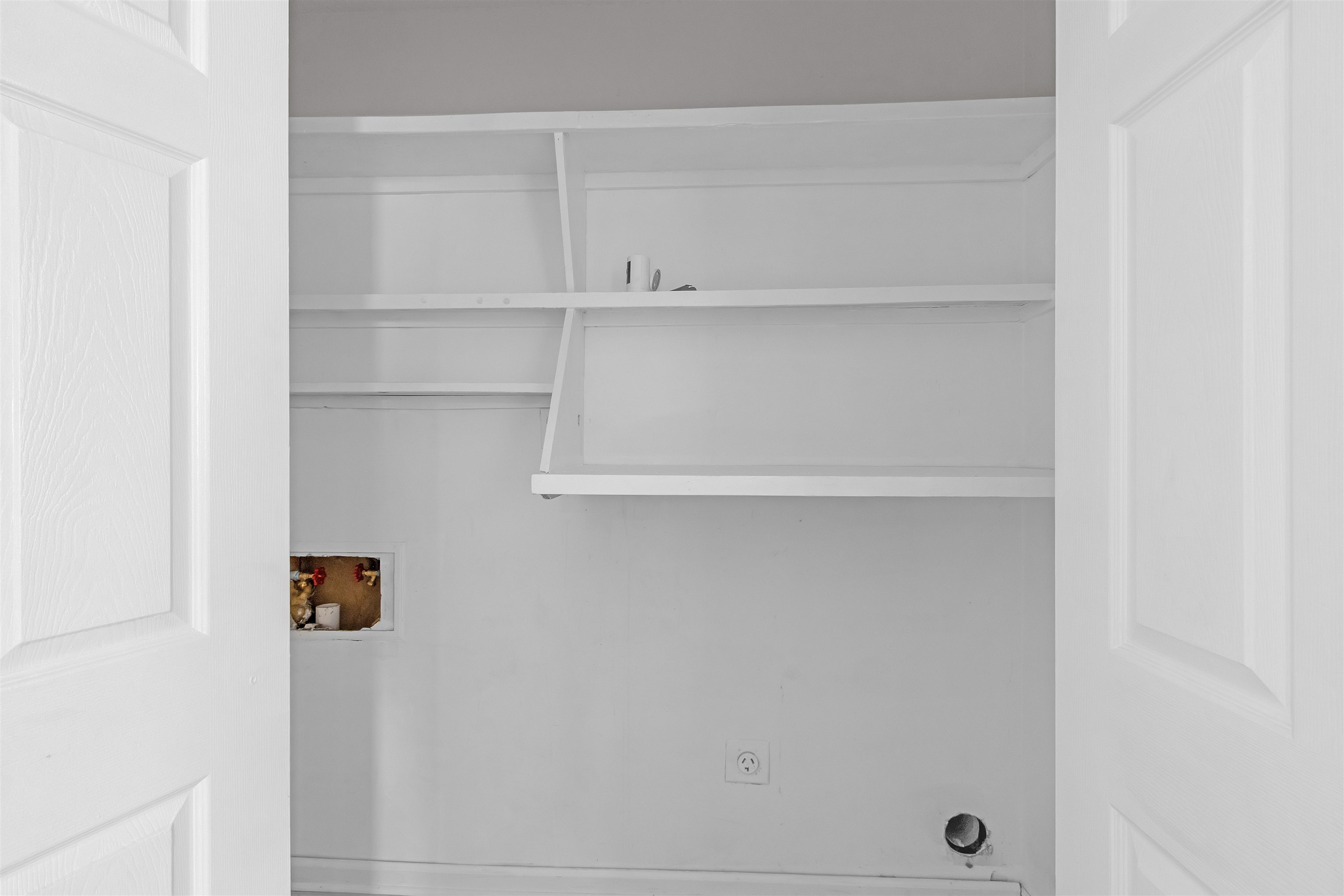4022 Chinaberry Cv Property Photo 13