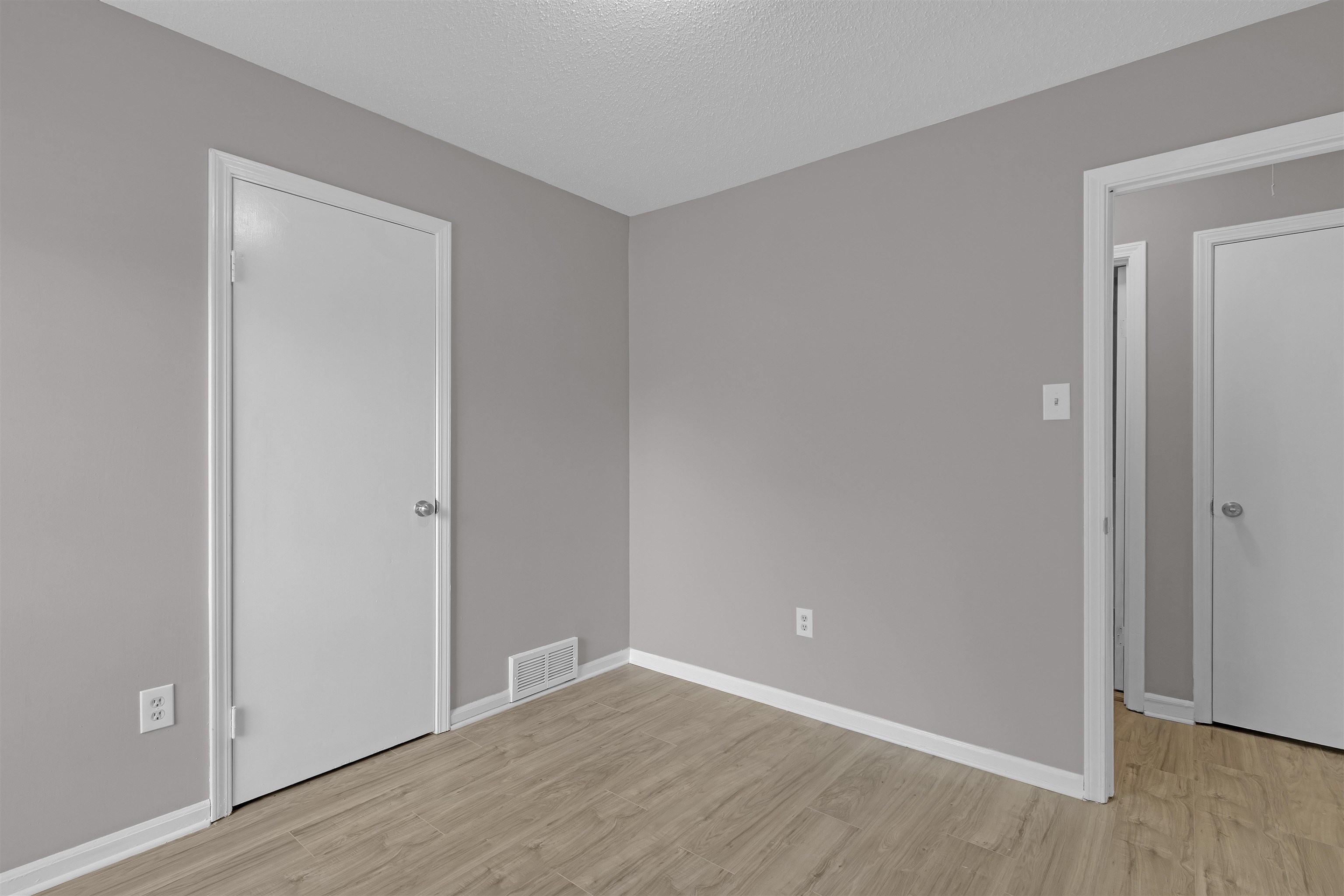 4022 Chinaberry Cv Property Photo 15