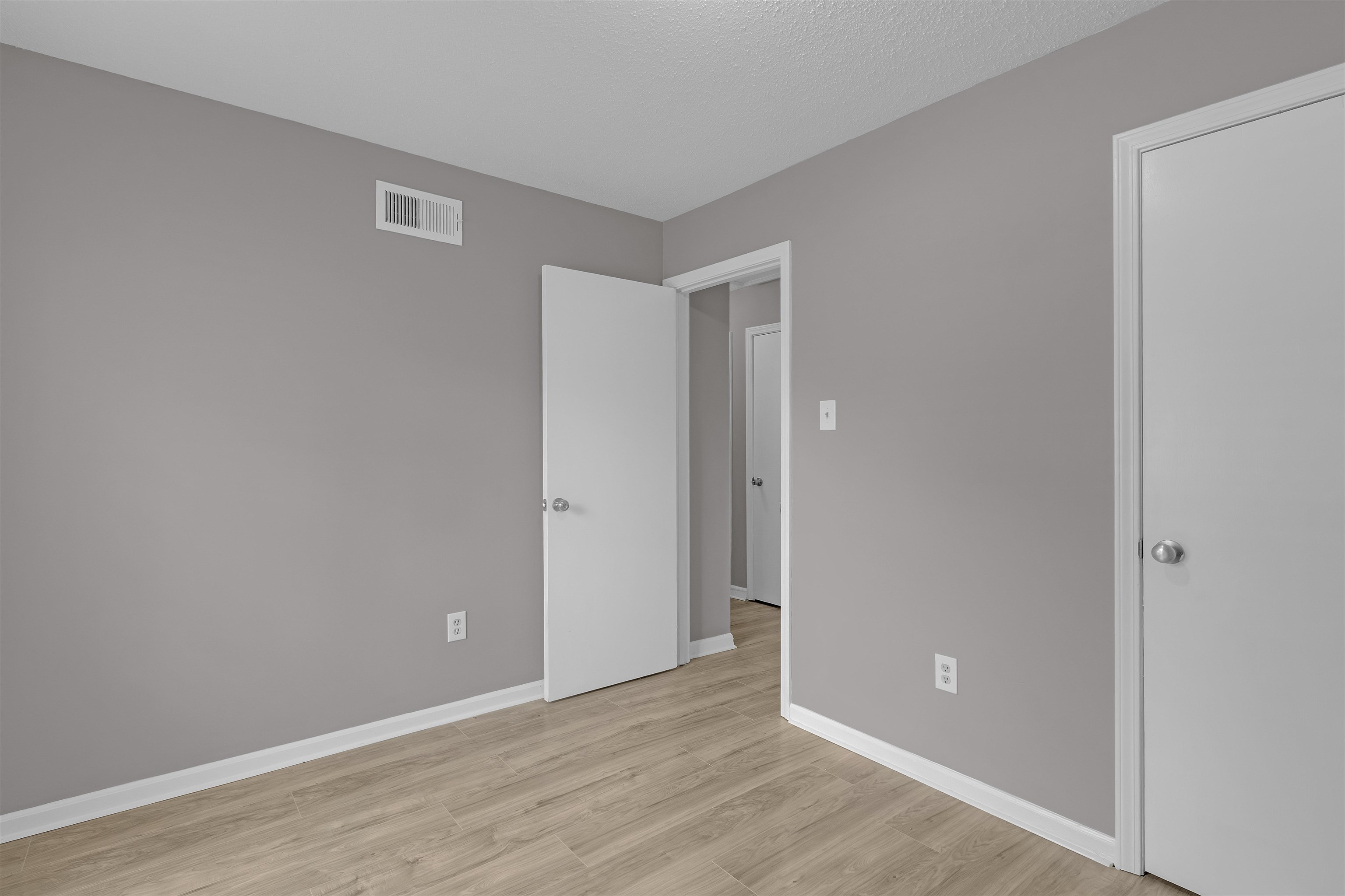 4022 Chinaberry Cv Property Photo 19