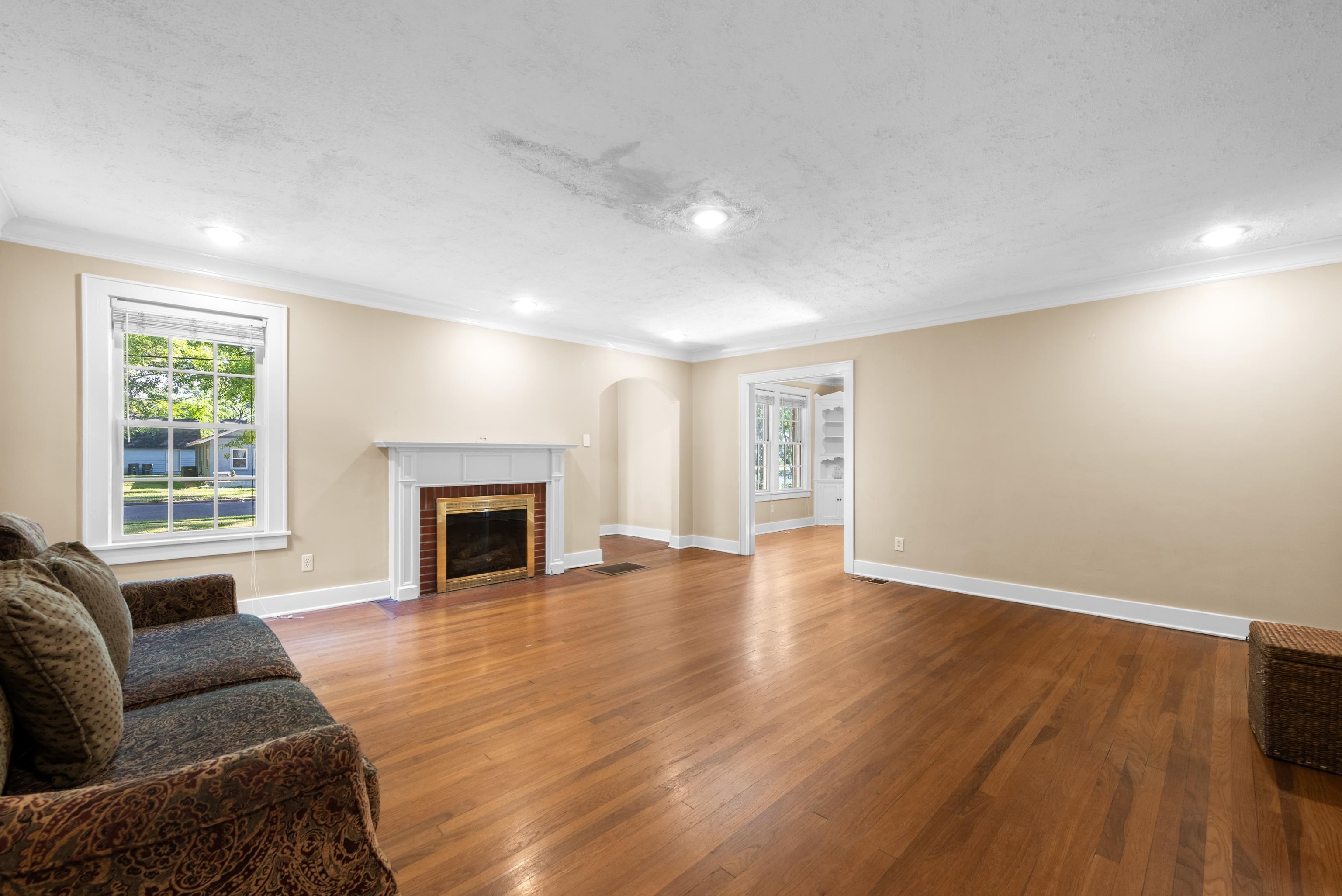 3592 Cowden Ave Property Photo 6