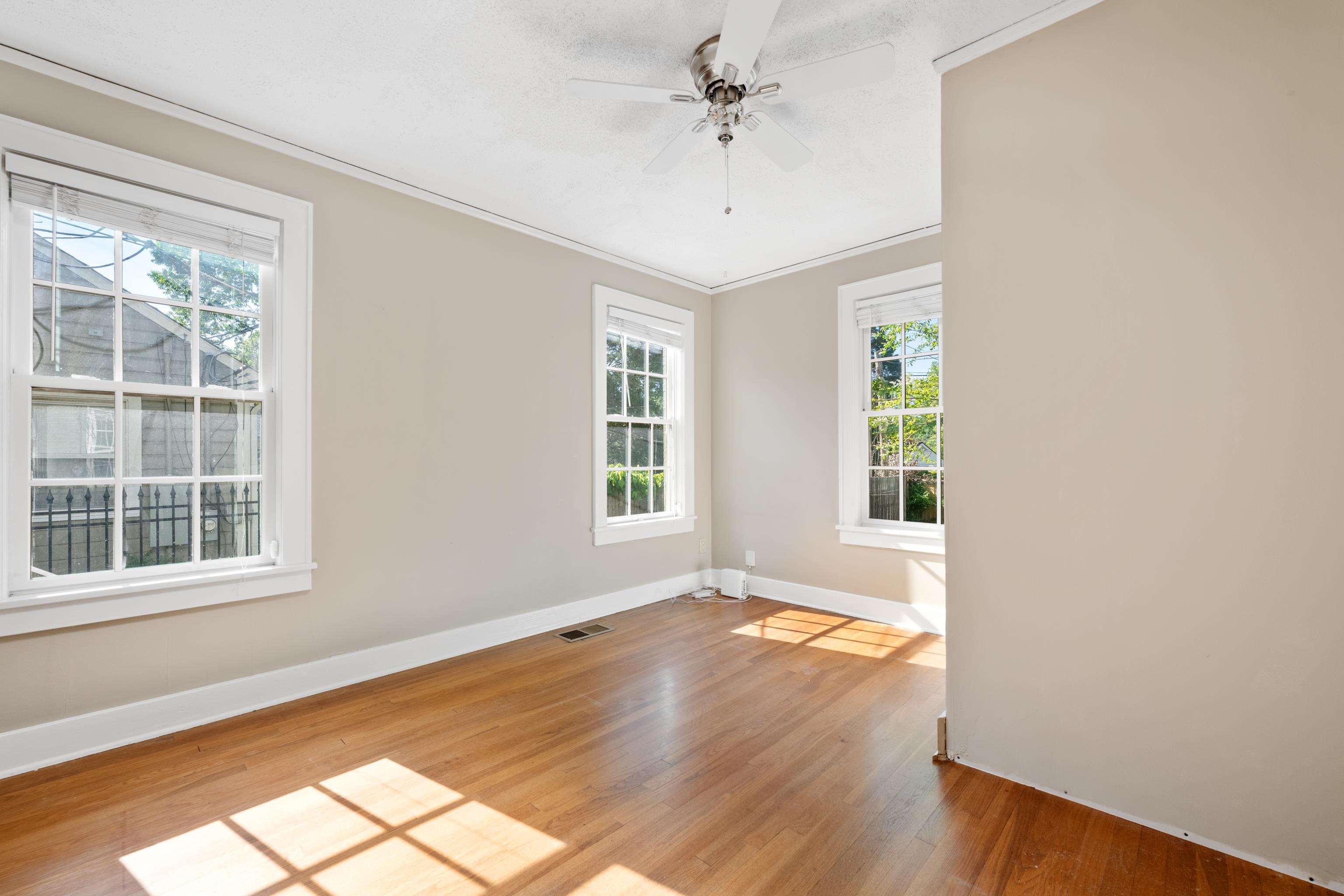 3592 Cowden Ave Property Photo 12