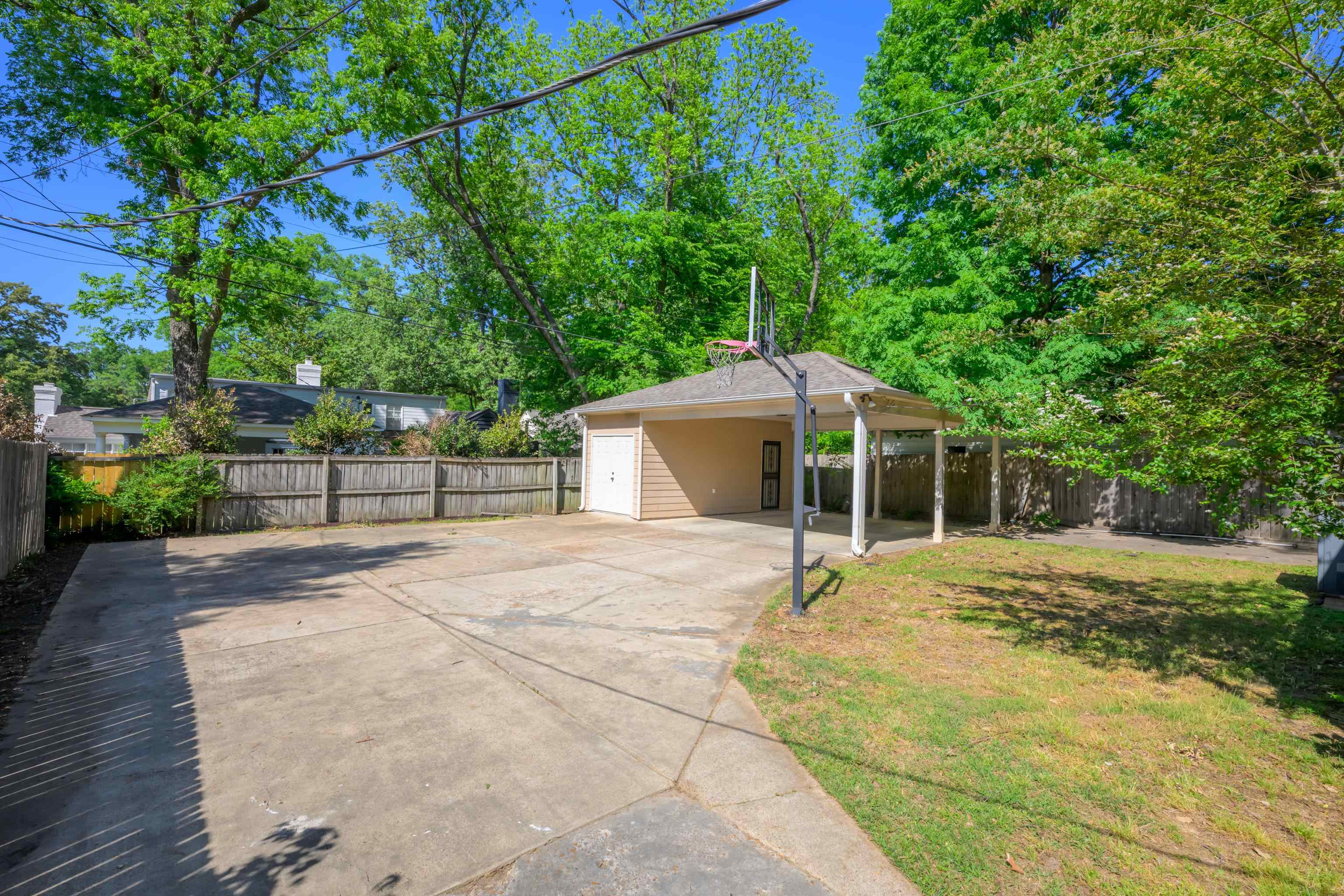 3592 Cowden Ave Property Photo 26