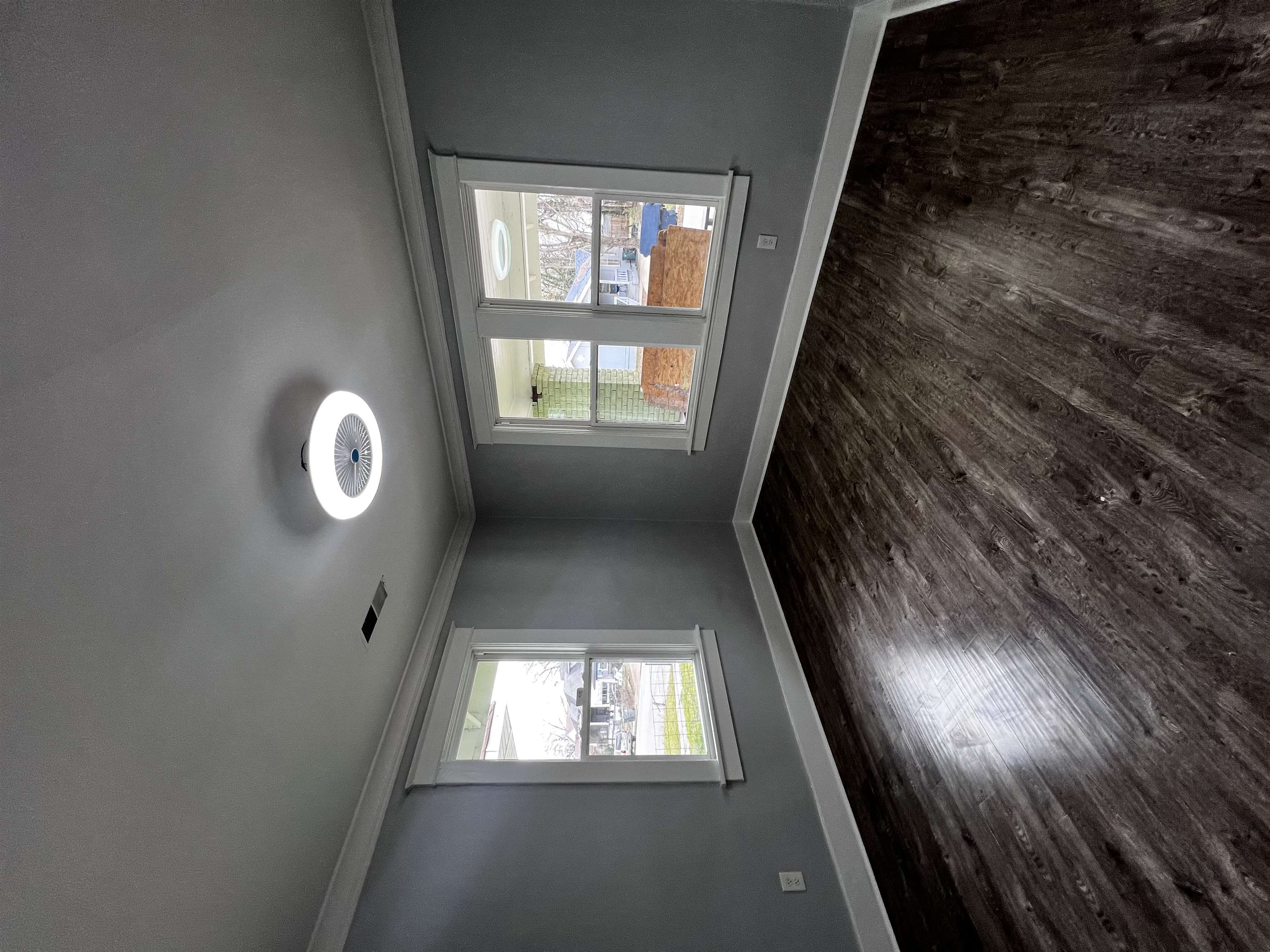 1052 Faxon Ave Property Photo 11