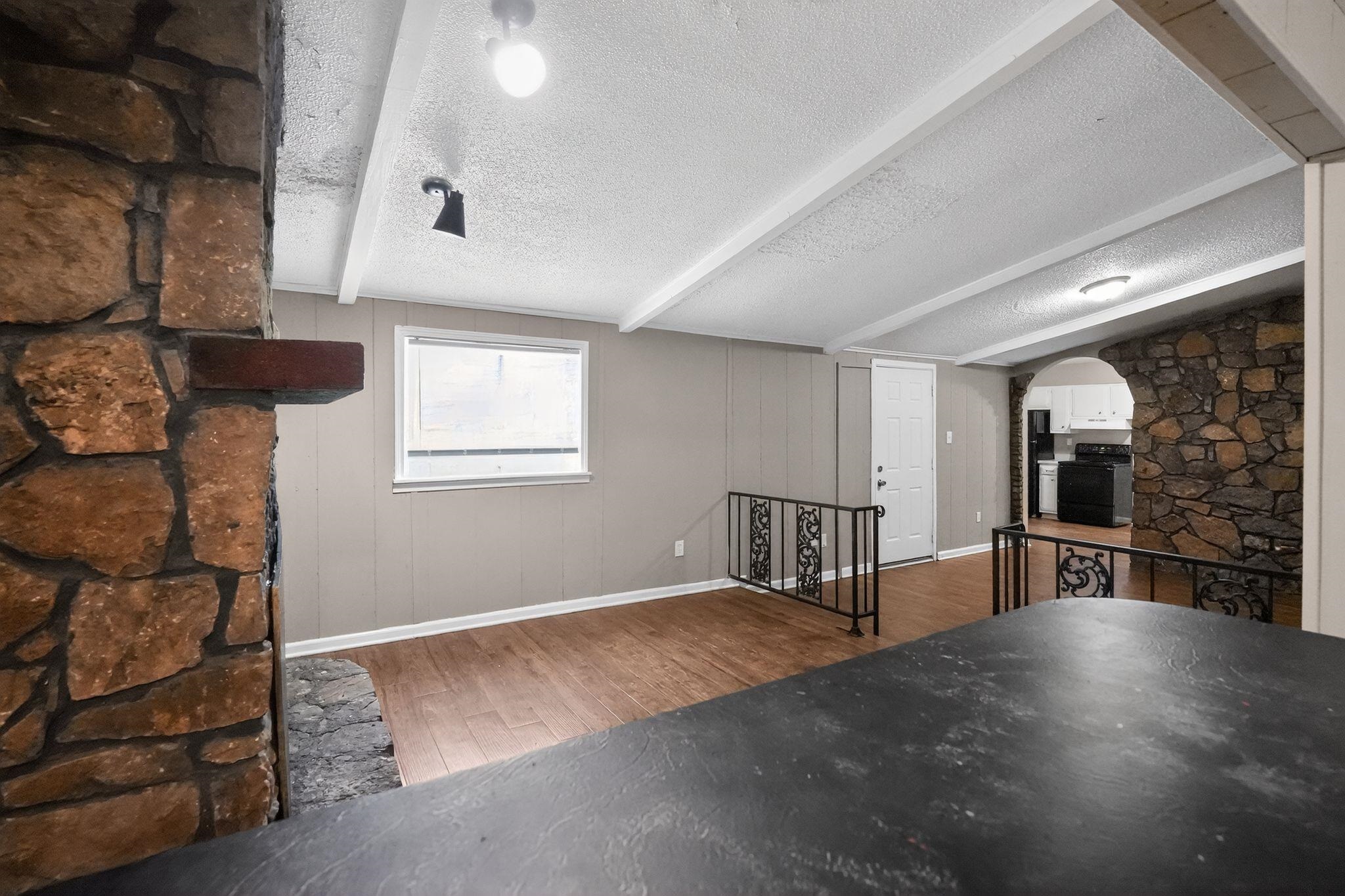 4286 Tonawanda St Property Photo 12