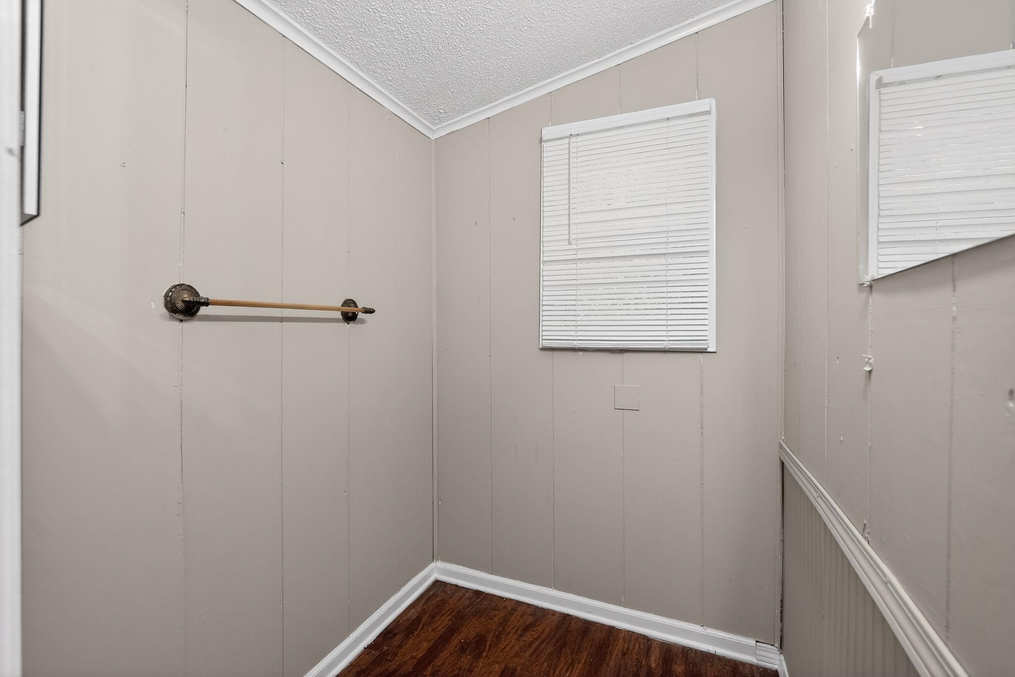 4286 Tonawanda St Property Photo 30