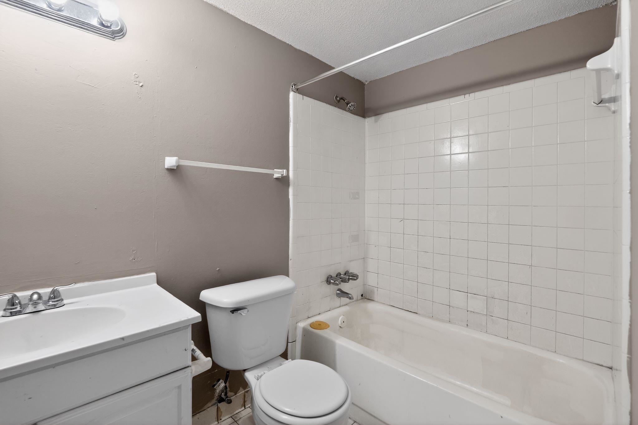4286 Tonawanda St Property Photo 31