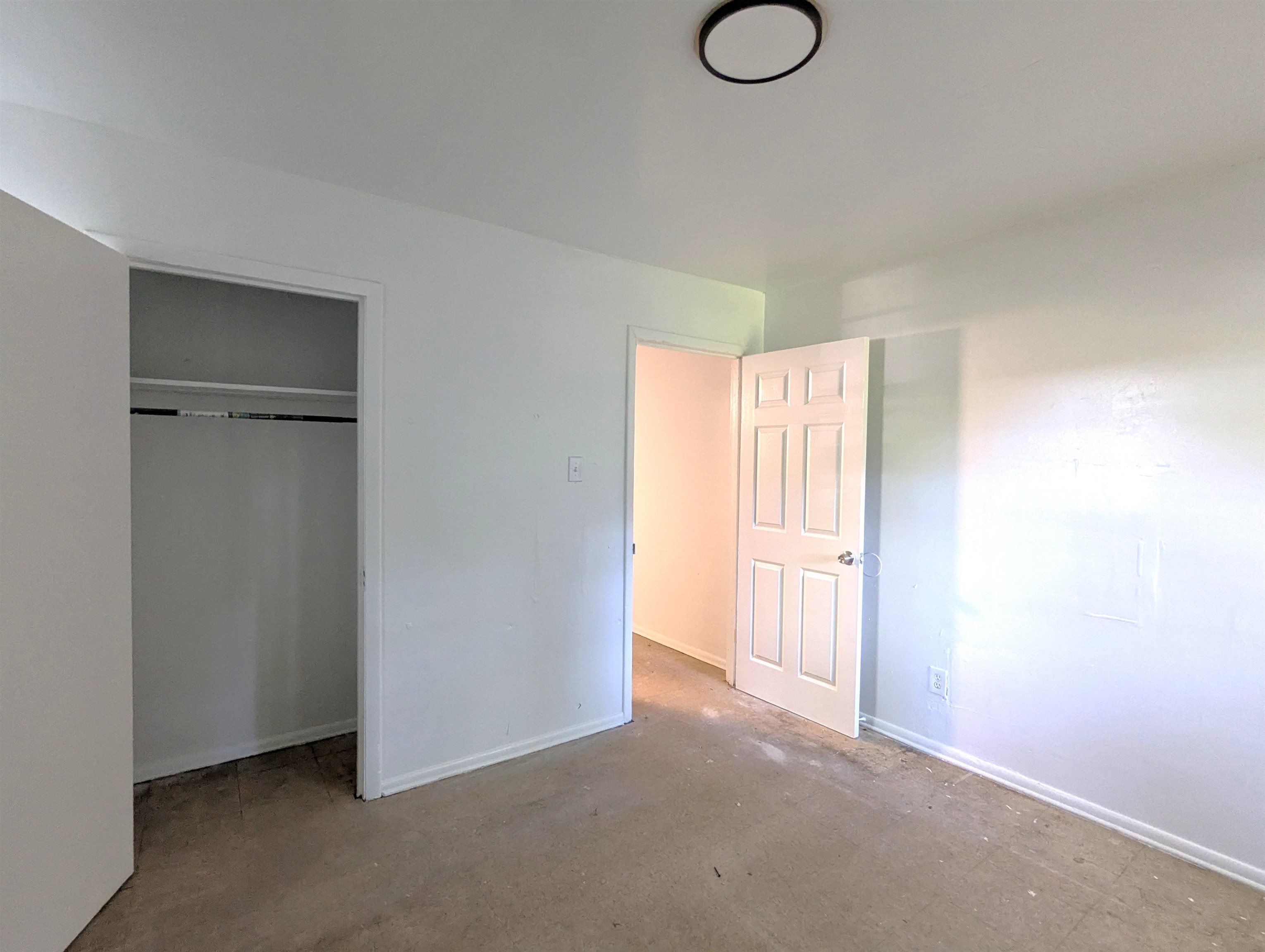 2161 Howell Ave Property Photo 7